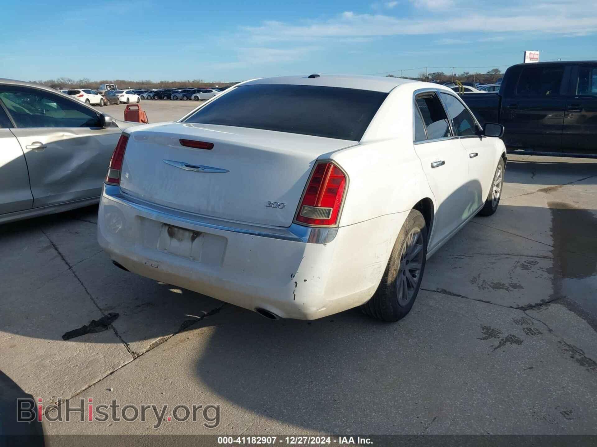 2012 CHRYSLER 300 - VIN: 2C3CCACG3CH308061 - Фото 4