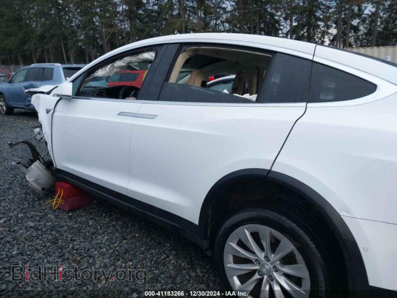 2016 Tesla MODEL X (VIN 5YJXCBE27GF011102) — photo 15 of 19