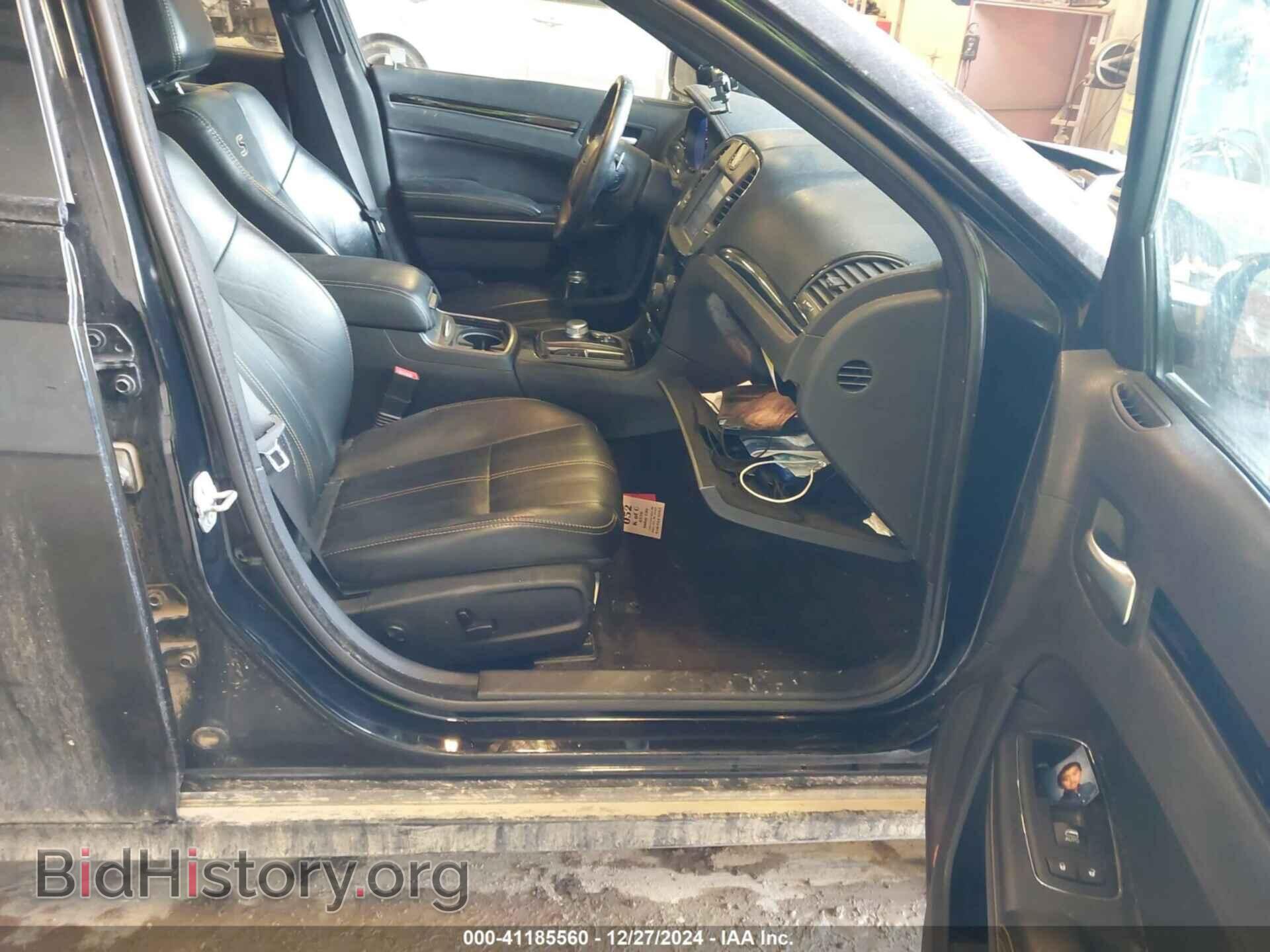 2016 CHRYSLER 300 - VIN: 2C3CCAGG8GH296599 - Фото 5