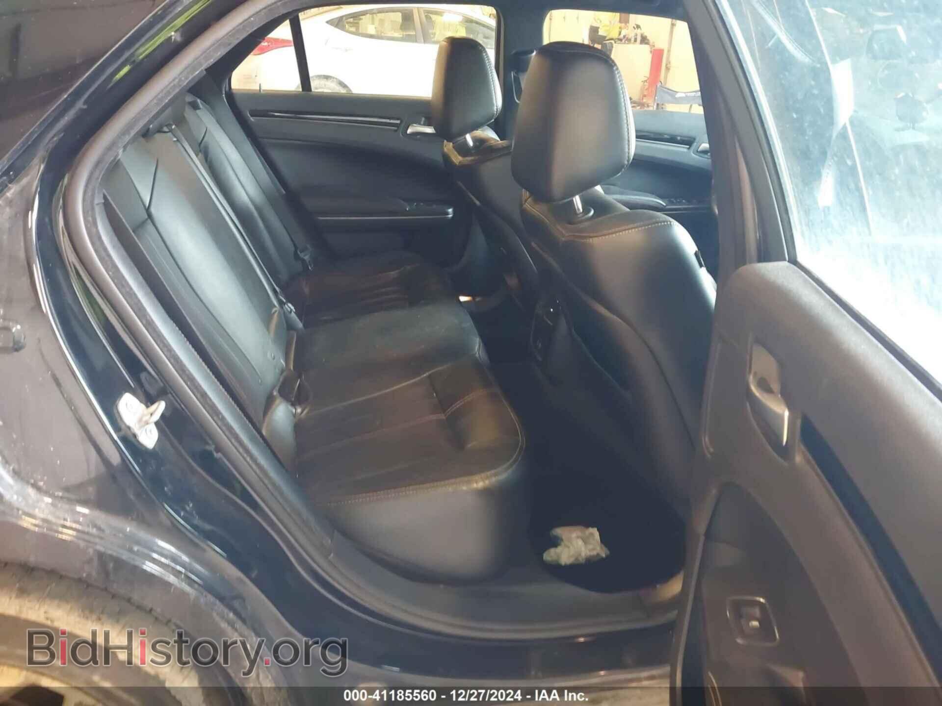 2016 CHRYSLER 300 - VIN: 2C3CCAGG8GH296599 - Фото 8