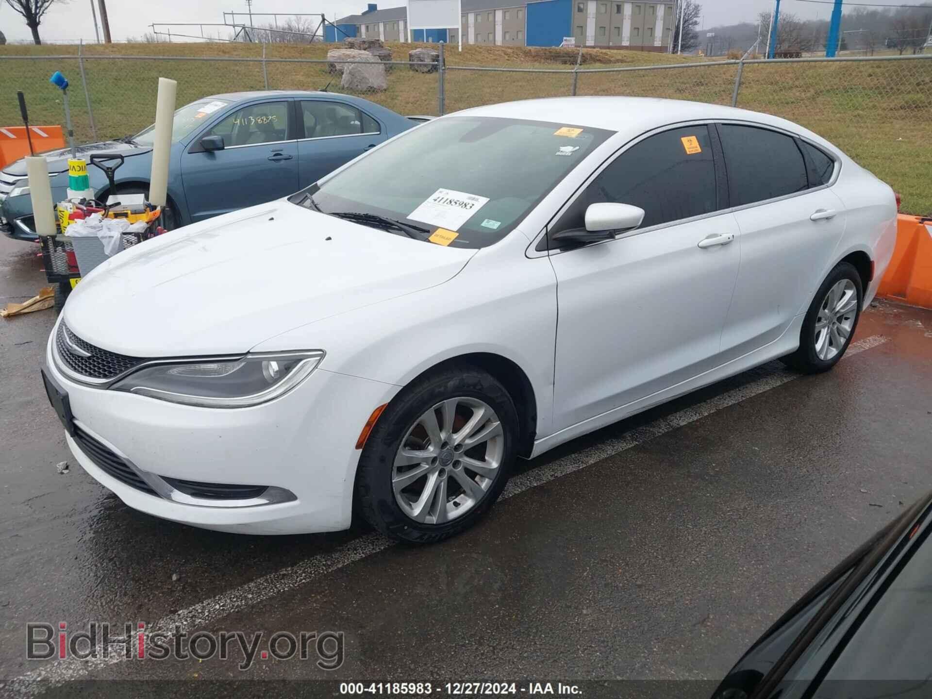 2015 CHRYSLER 200 - VIN: 1C3CCCAB8FN590132 - Фото 2