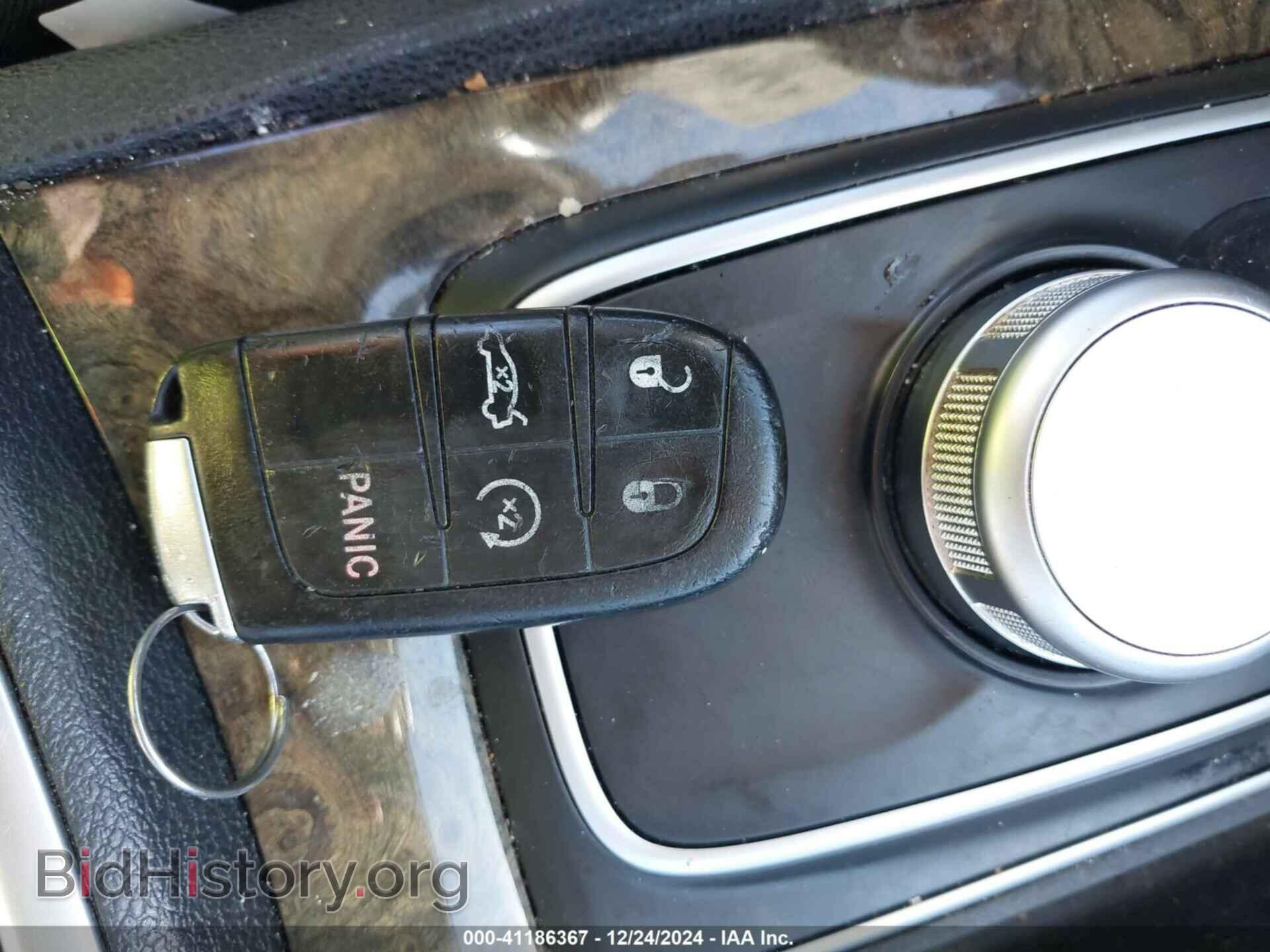 2015 CHRYSLER 300C - VIN: 2C3CCAEG4FH792193 - Фото 11