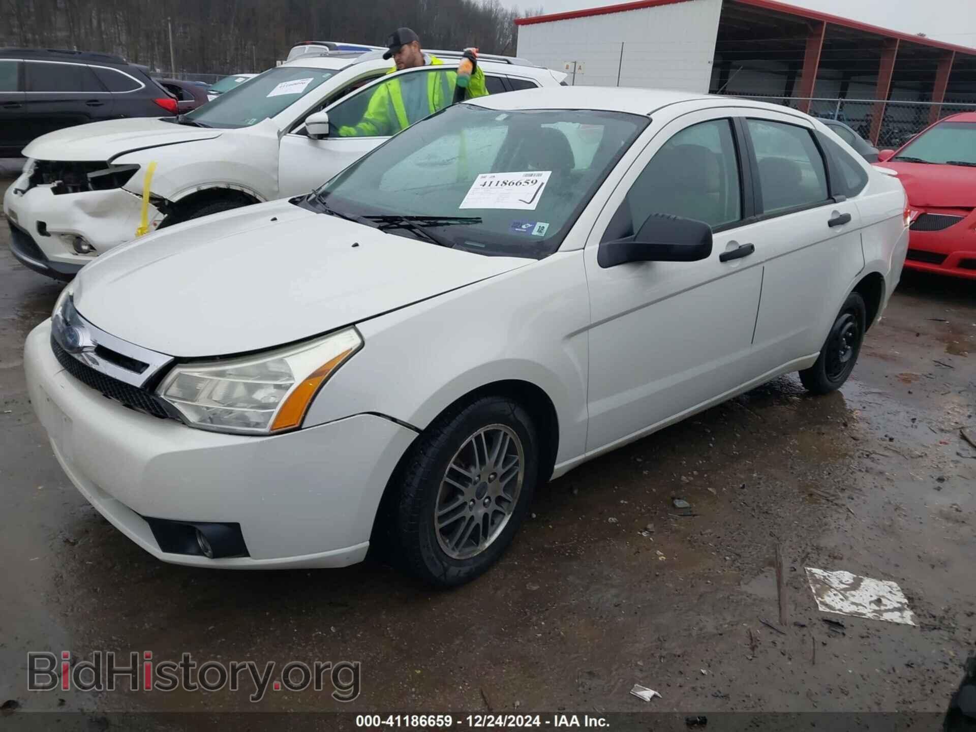 2010 FORD FOCUS - VIN: 1FAHP3FN1AW207794 - Фото 2