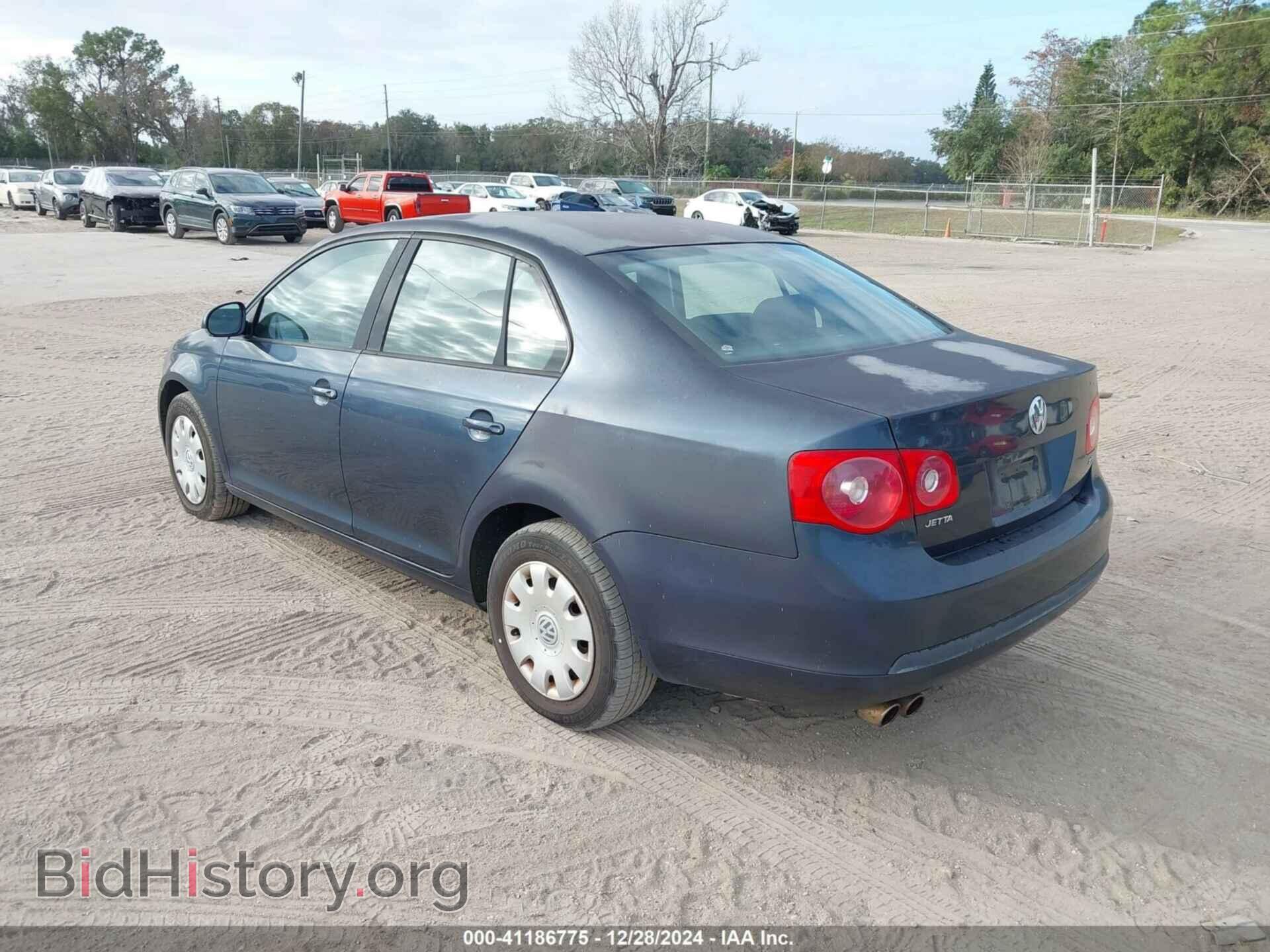2005 VOLKSWAGEN JETTA - VIN: 3VWPG71K15M633921 - Фото 3