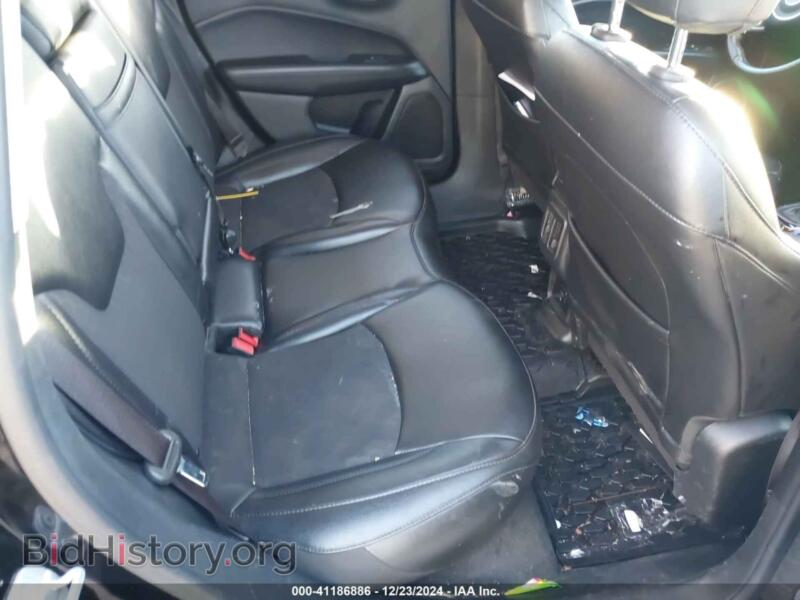 2020 Jeep COMPASS (VIN 3C4NJCBB6LT121657) — photo 8 of 15