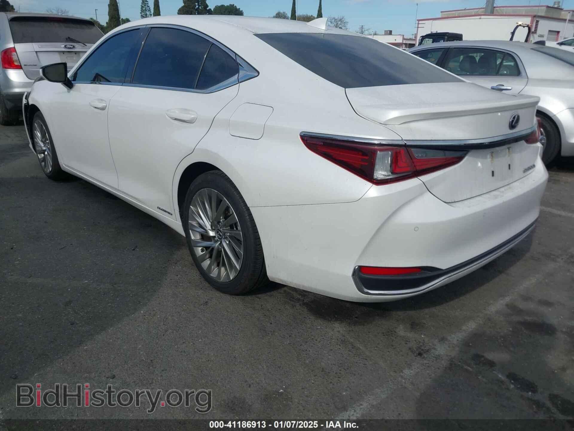 2019 LEXUS ES 300H - VIN: JTHB21B17K2042654 - Фото 3