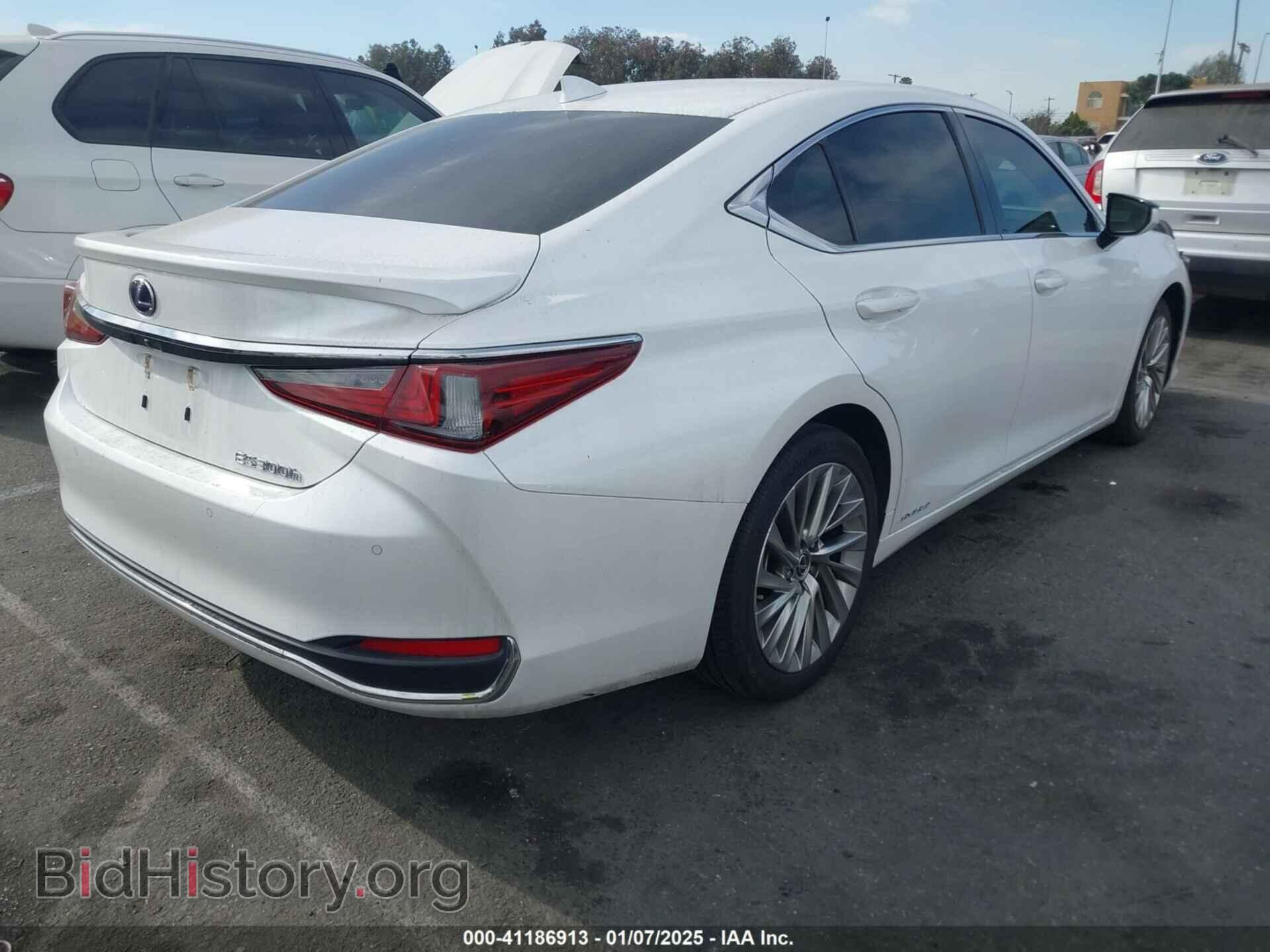 2019 LEXUS ES 300H - VIN: JTHB21B17K2042654 - Фото 4
