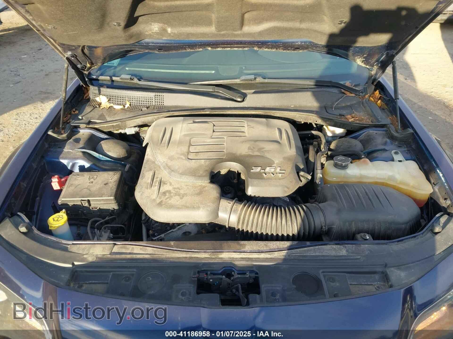 2014 CHRYSLER 300 - VIN: 2C3CCAGGXEH183881 - Фото 10