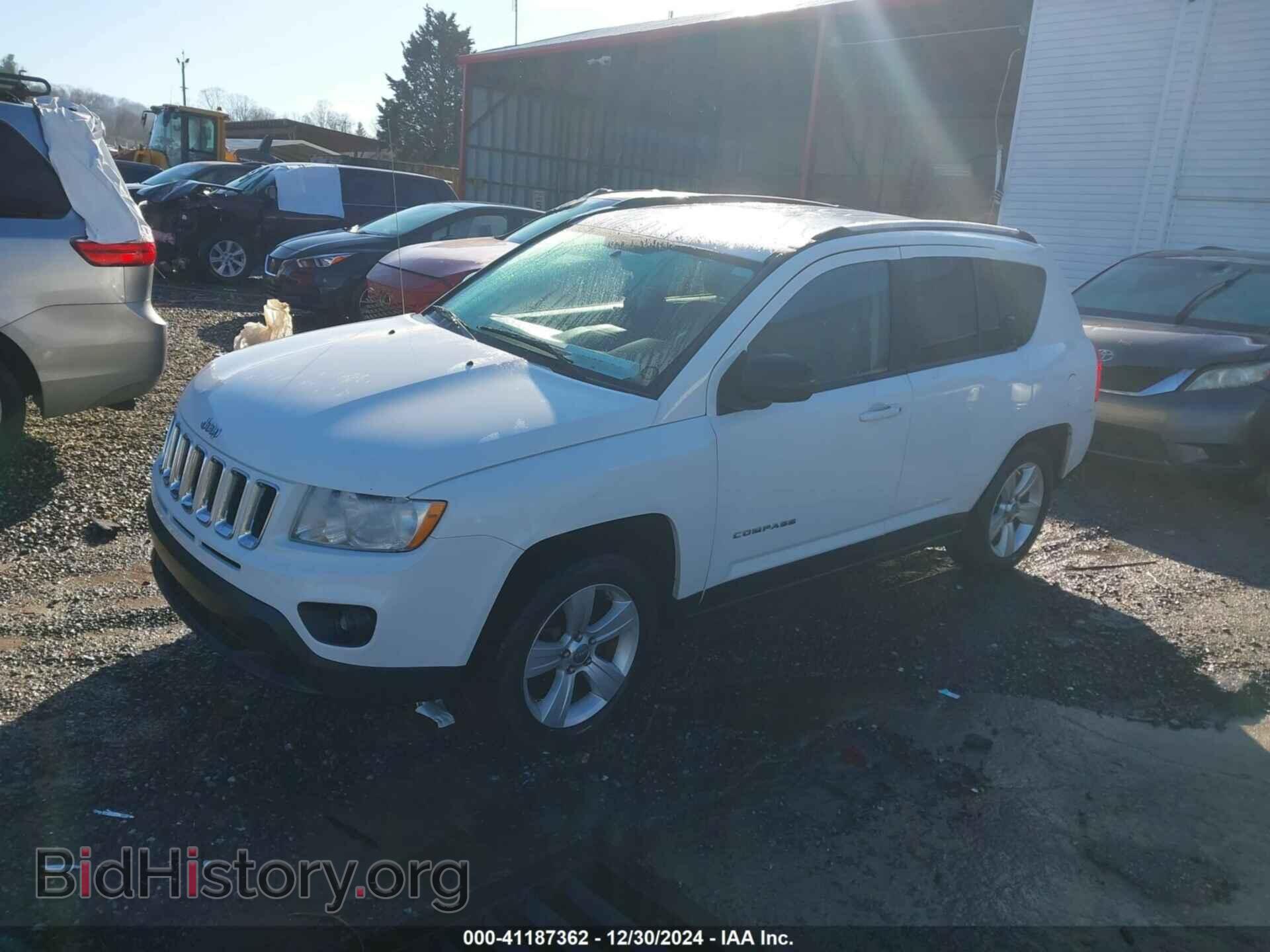 2012 JEEP COMPASS - VIN: 1C4NJDBB8CD597114 - Фото 2