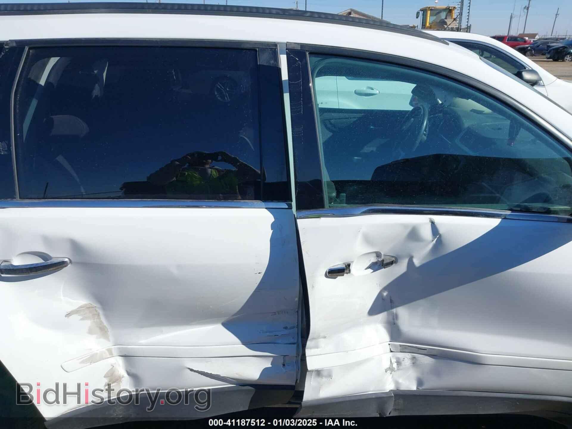 2017 CHEVROLET TRAVERSE - VIN: 1GNKRGKD2HJ330775 - Фото 13