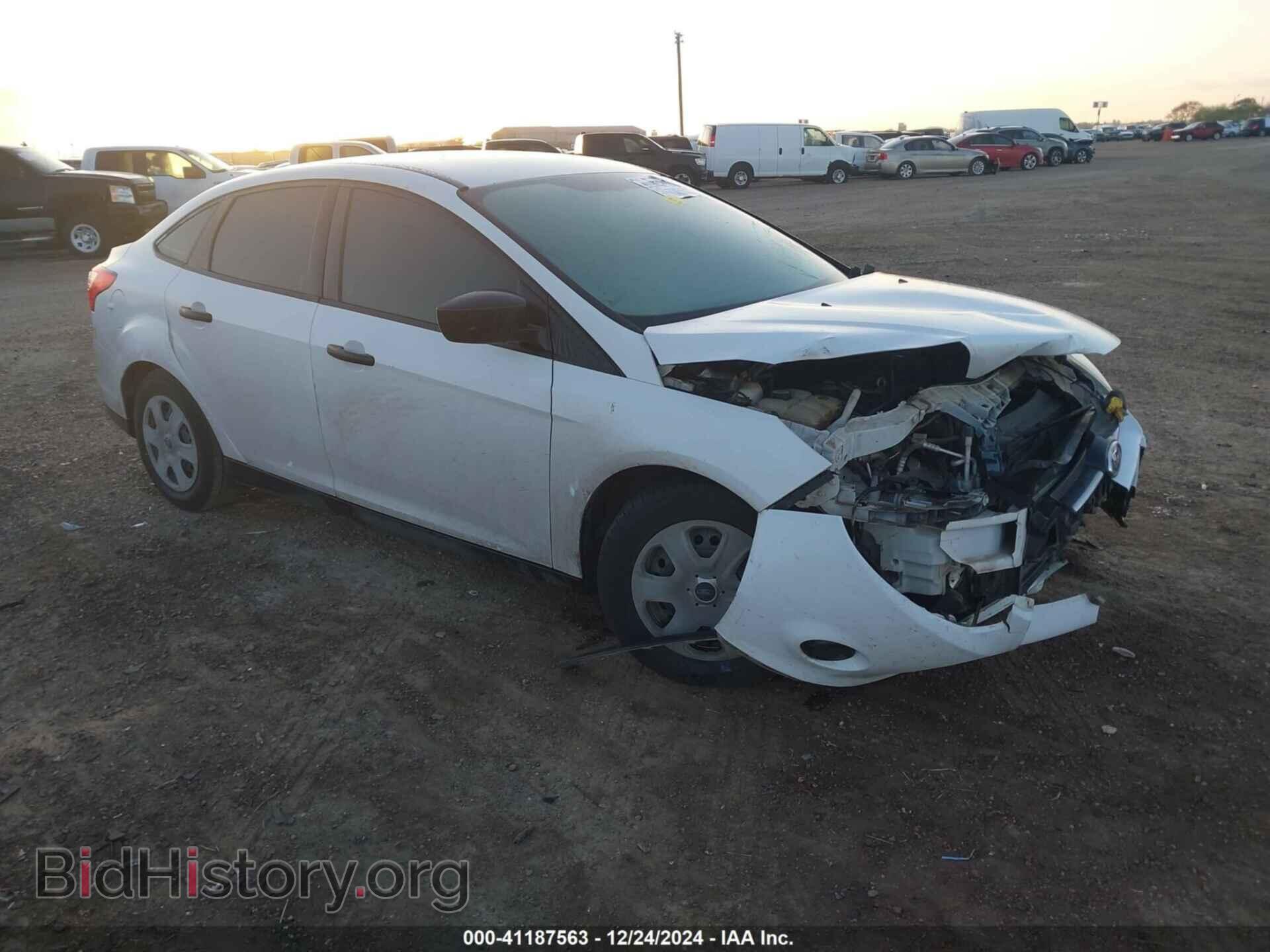 Фотография 1FAHP3E28CL323957 - FORD FOCUS 2012