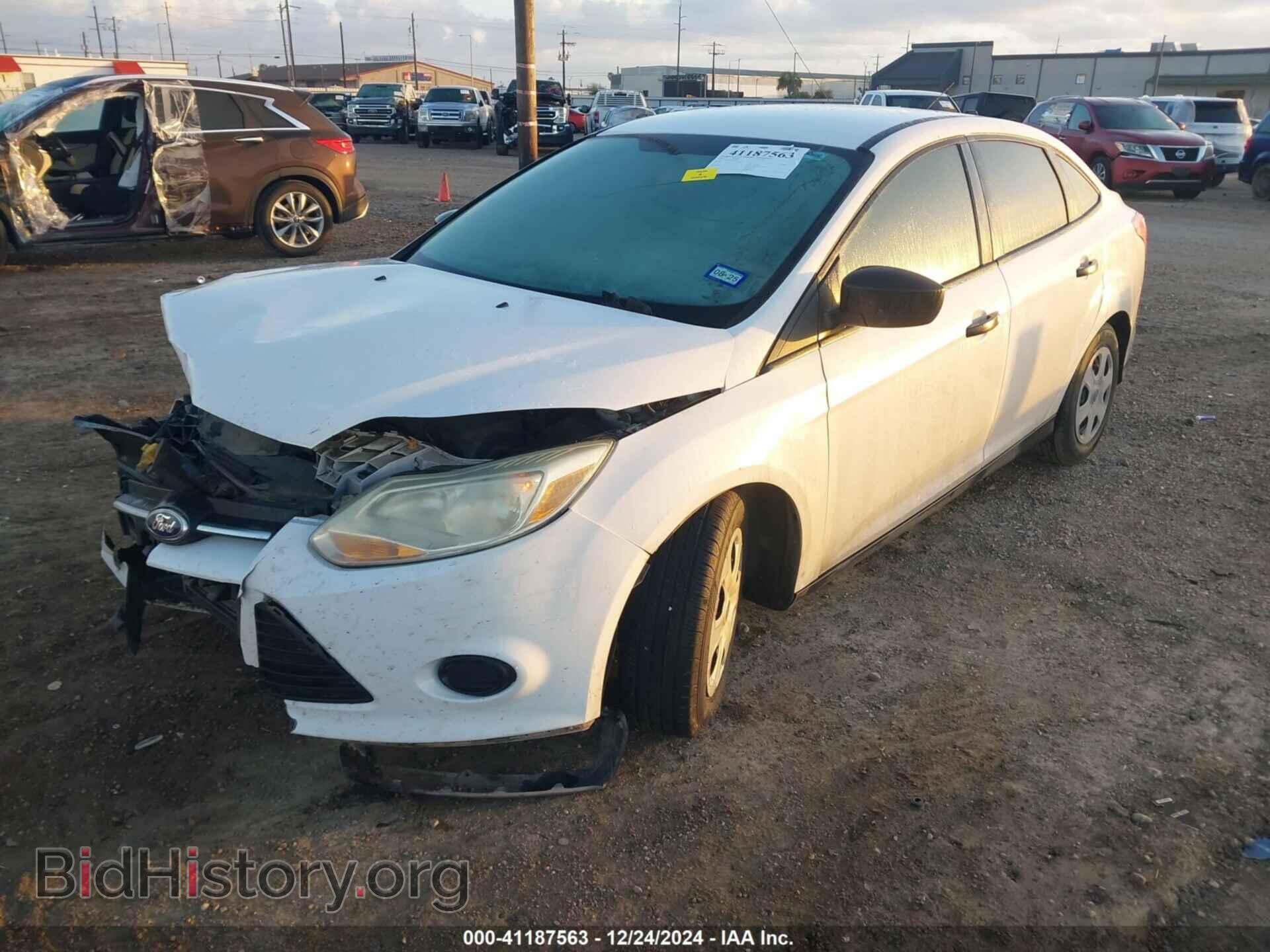 2012 FORD FOCUS - VIN: 1FAHP3E28CL323957 - Фото 2