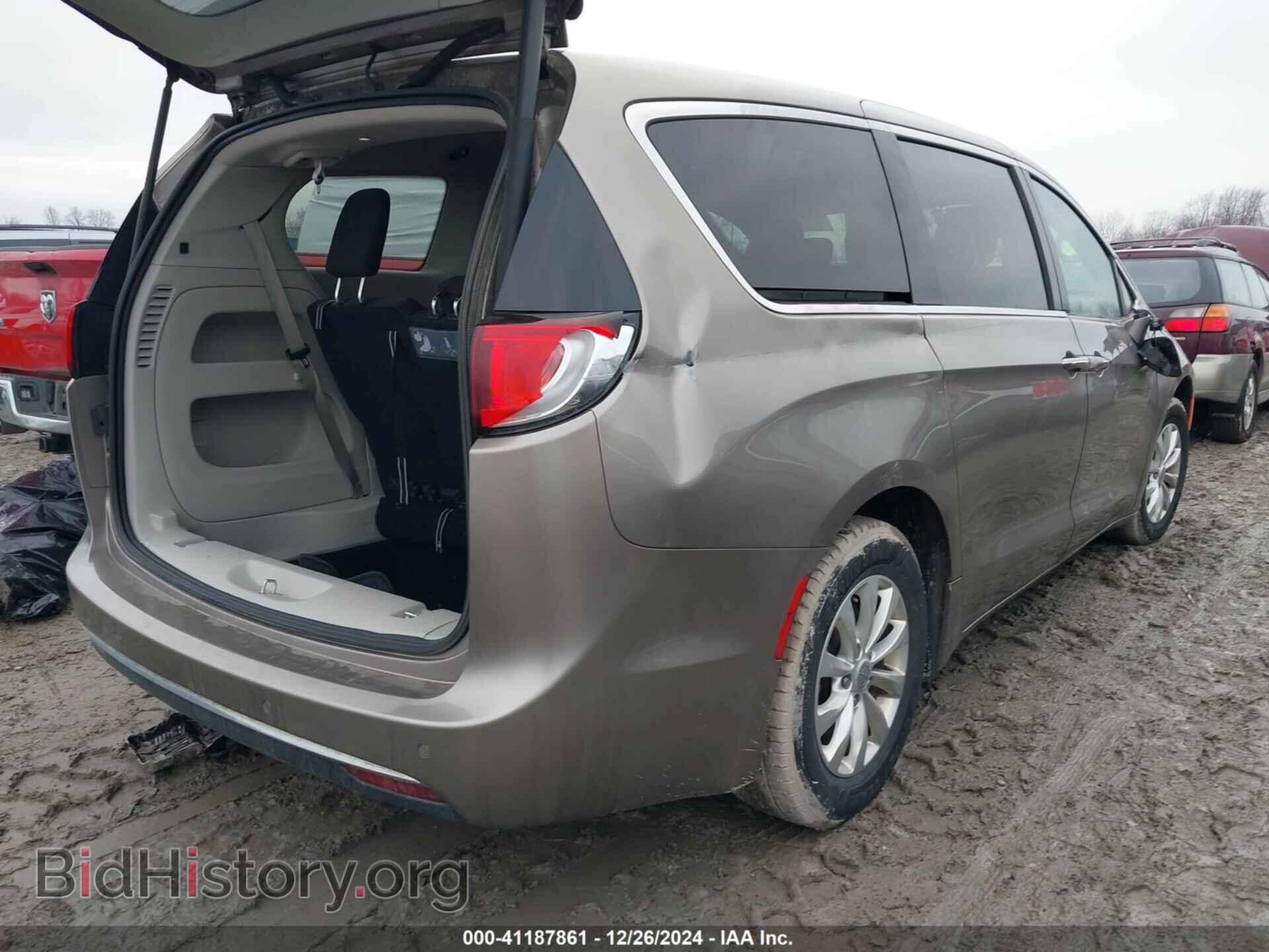 2018 CHRYSLER PACIFICA - VIN: 2C4RC1FG9JR154710 - Фото 4