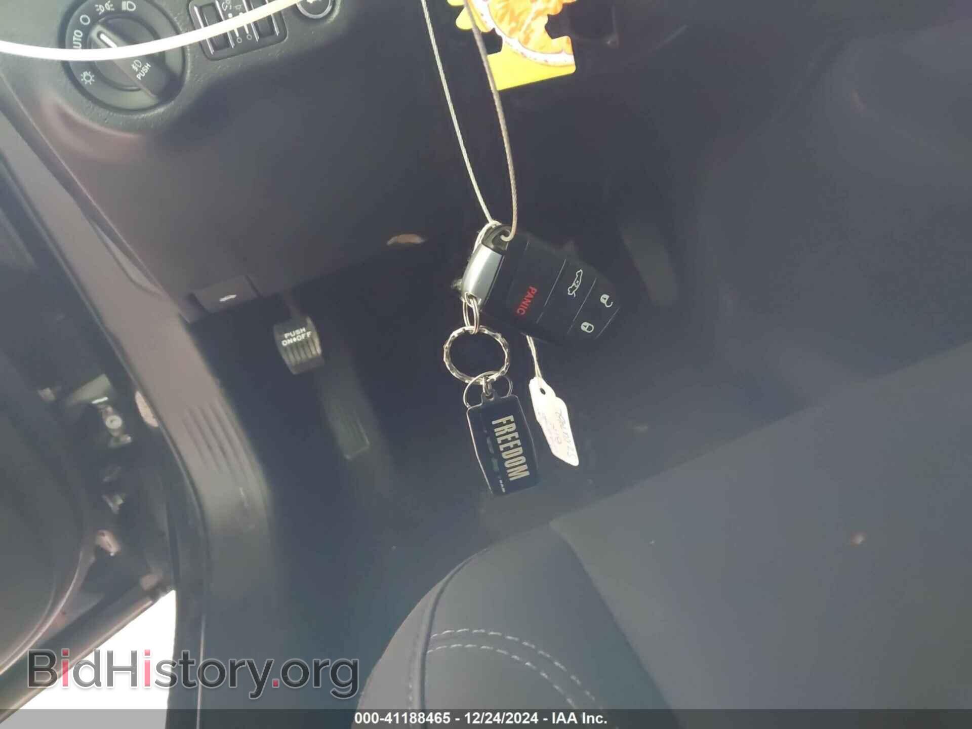 2017 DODGE CHALLENGER - VIN: 2C3CDZAG2HH527471 - Фото 11