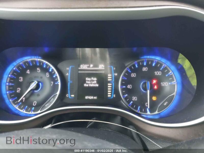 2017 Chrysler PACIFICA (VIN 2C4RC1BG4HR816077) — photo 7 of 16