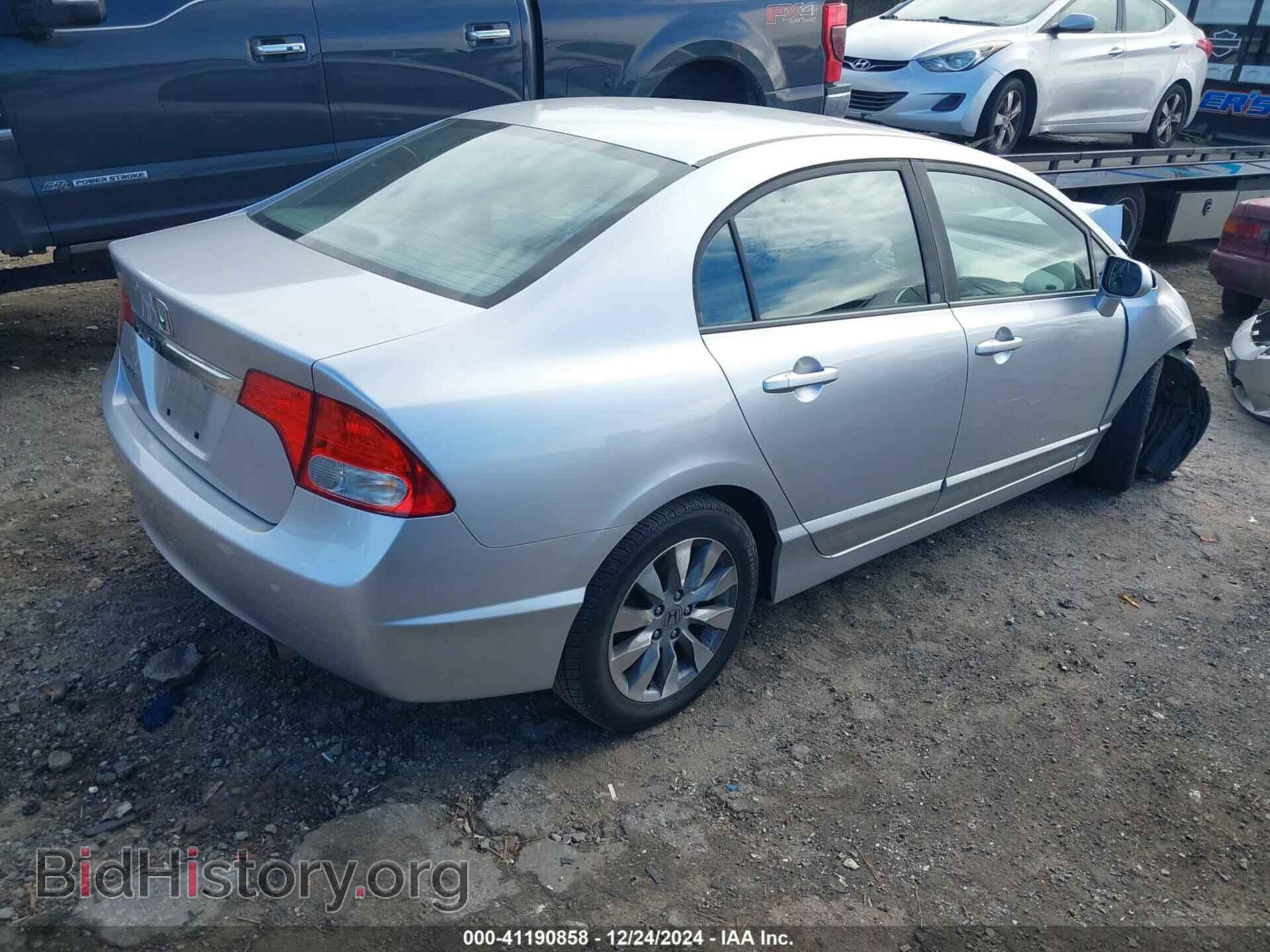 2010 HONDA CIVIC - VIN: 19XFA1F89AE055811 - Фото 4