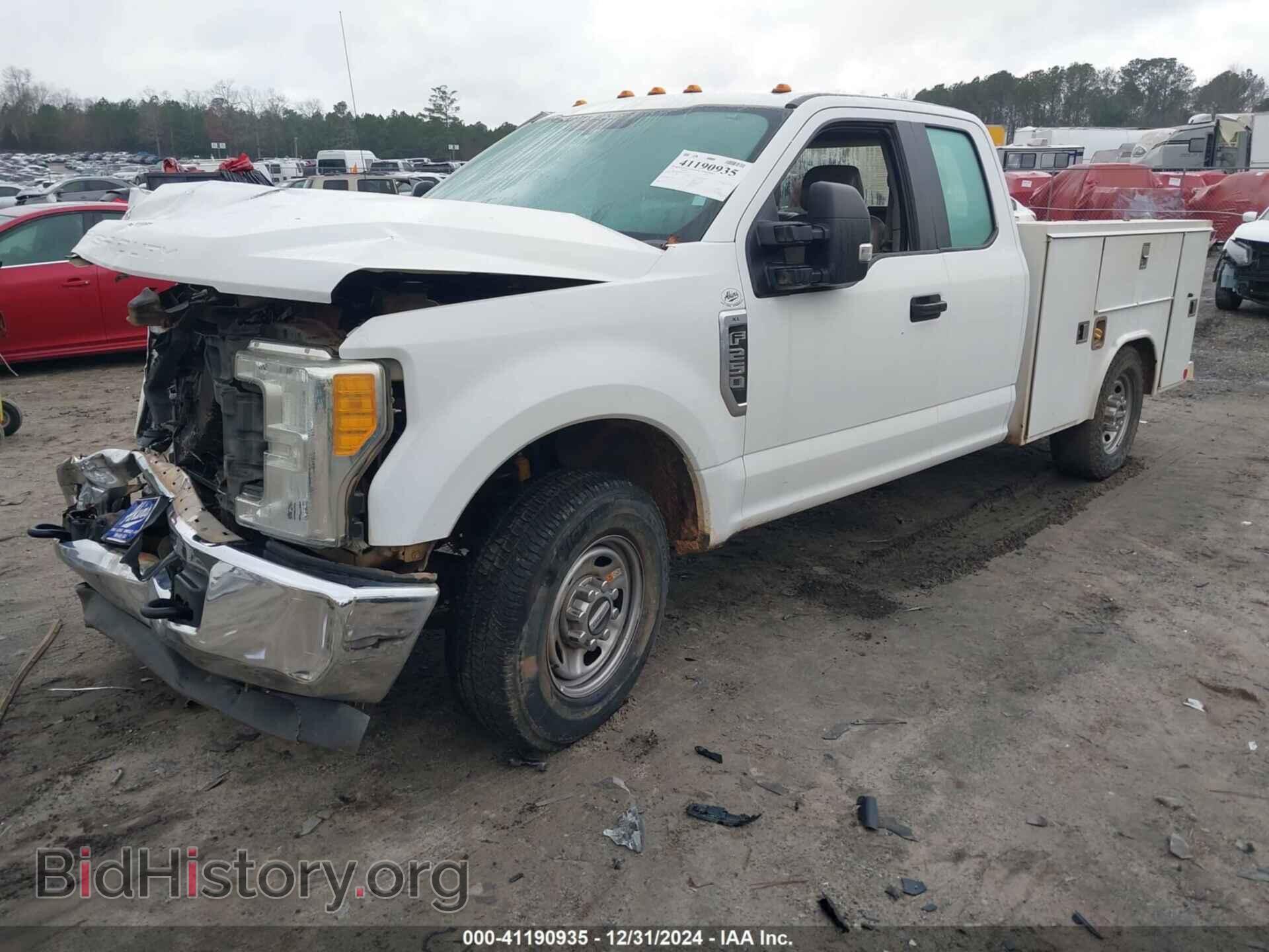 2017 FORD F-250 - VIN: 1FD7X2A60HEC65973 - Фото 2