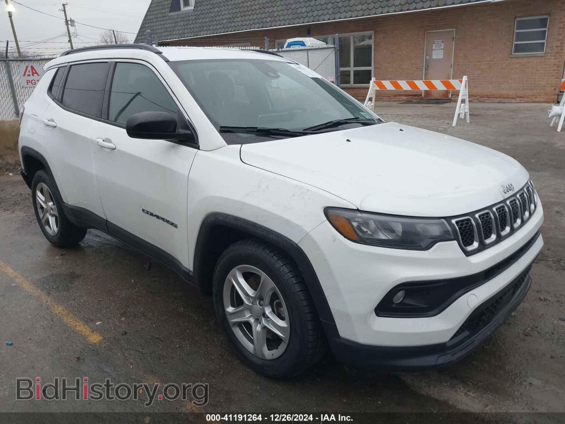 Photo 3C4NJDBN9PT562026 - JEEP COMPASS 2023