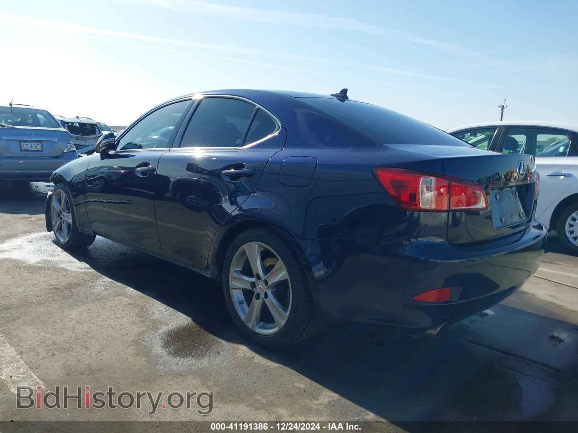 2011 LEXUS IS 250 - VIN: JTHBF5C25B5154242 - Фото 3