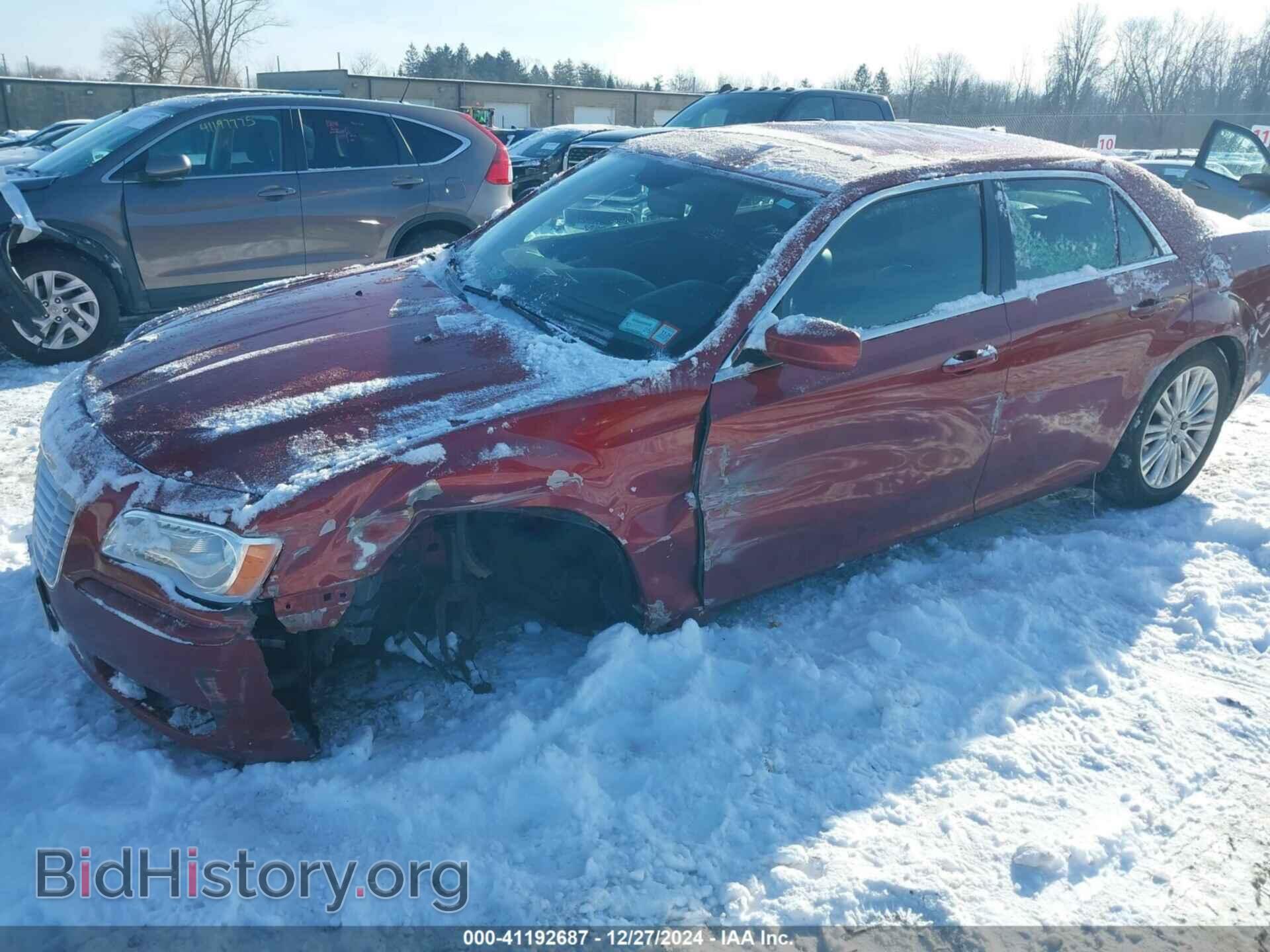 2013 CHRYSLER 300 - VIN: 2C3CCARG9DH652826 - Фото 2