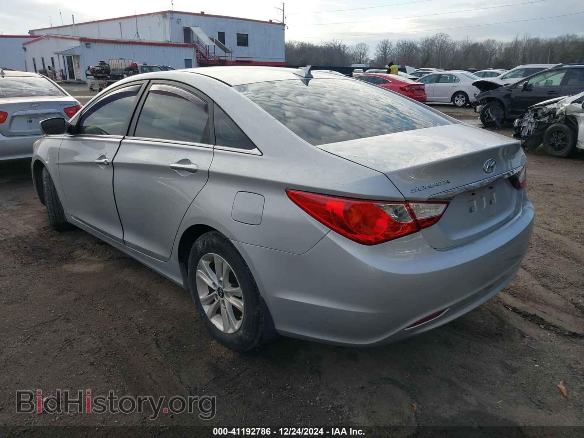 2013 HYUNDAI SONATA - VIN: 5NPEB4AC7DH504473 - Фото 3