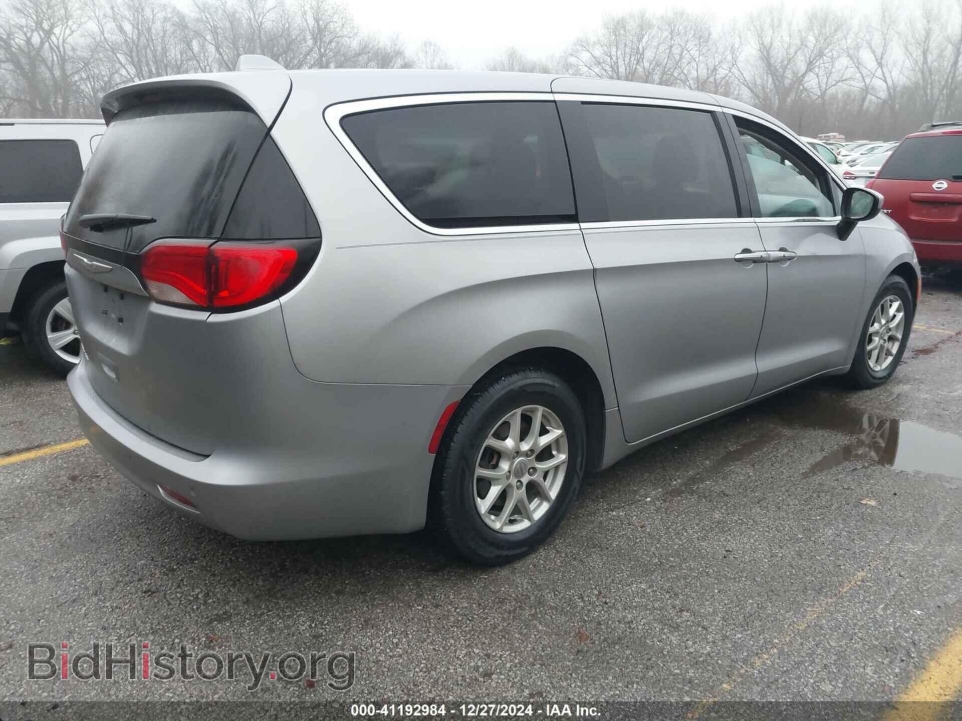 2017 CHRYSLER PACIFICA - VIN: 2C4RC1DG1HR552085 - Photo 4
