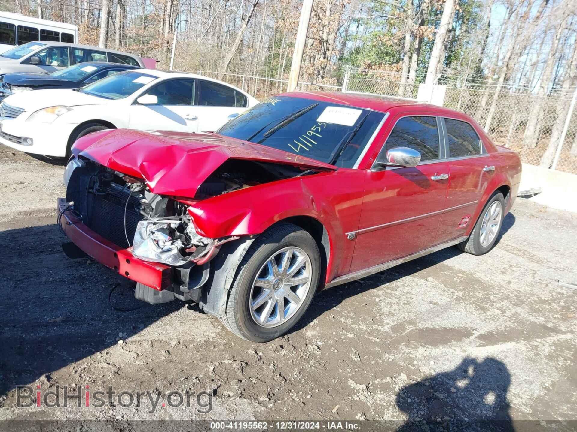 2007 CHRYSLER 300C - VIN: 2C3KA63H27H684814 - Фото 2