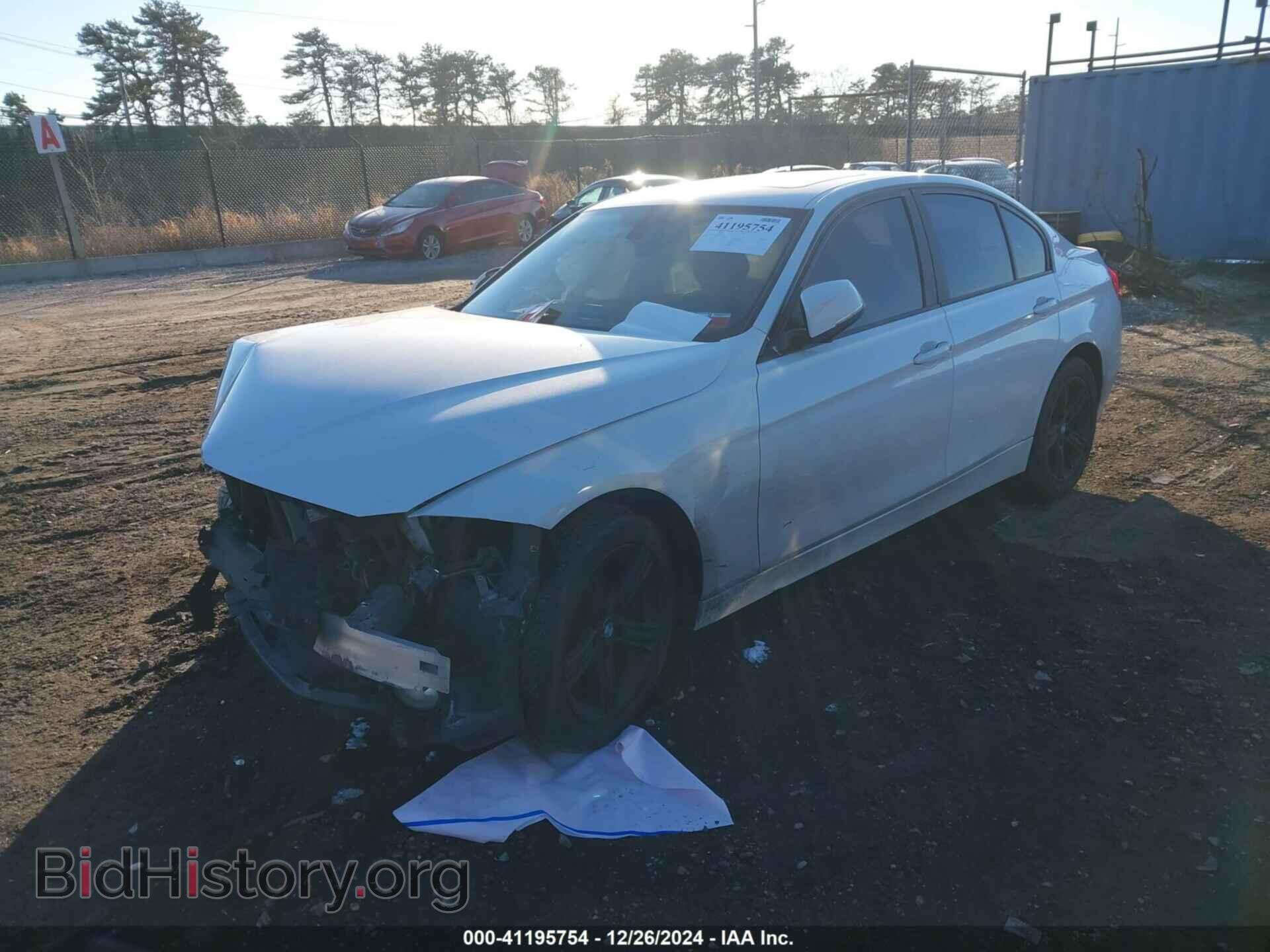 2013 BMW 320I - VIN: WBA3C3C58DF981630 - Фото 2