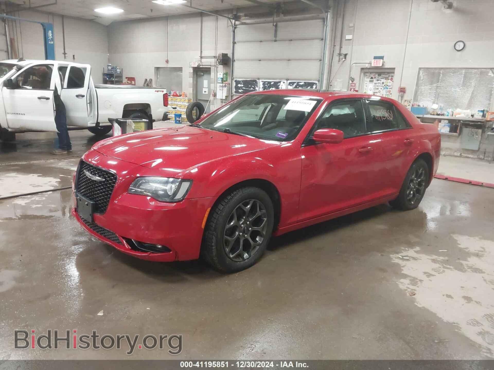 2016 CHRYSLER 300 - VIN: 2C3CCAGG7GH157256 - Photo 2