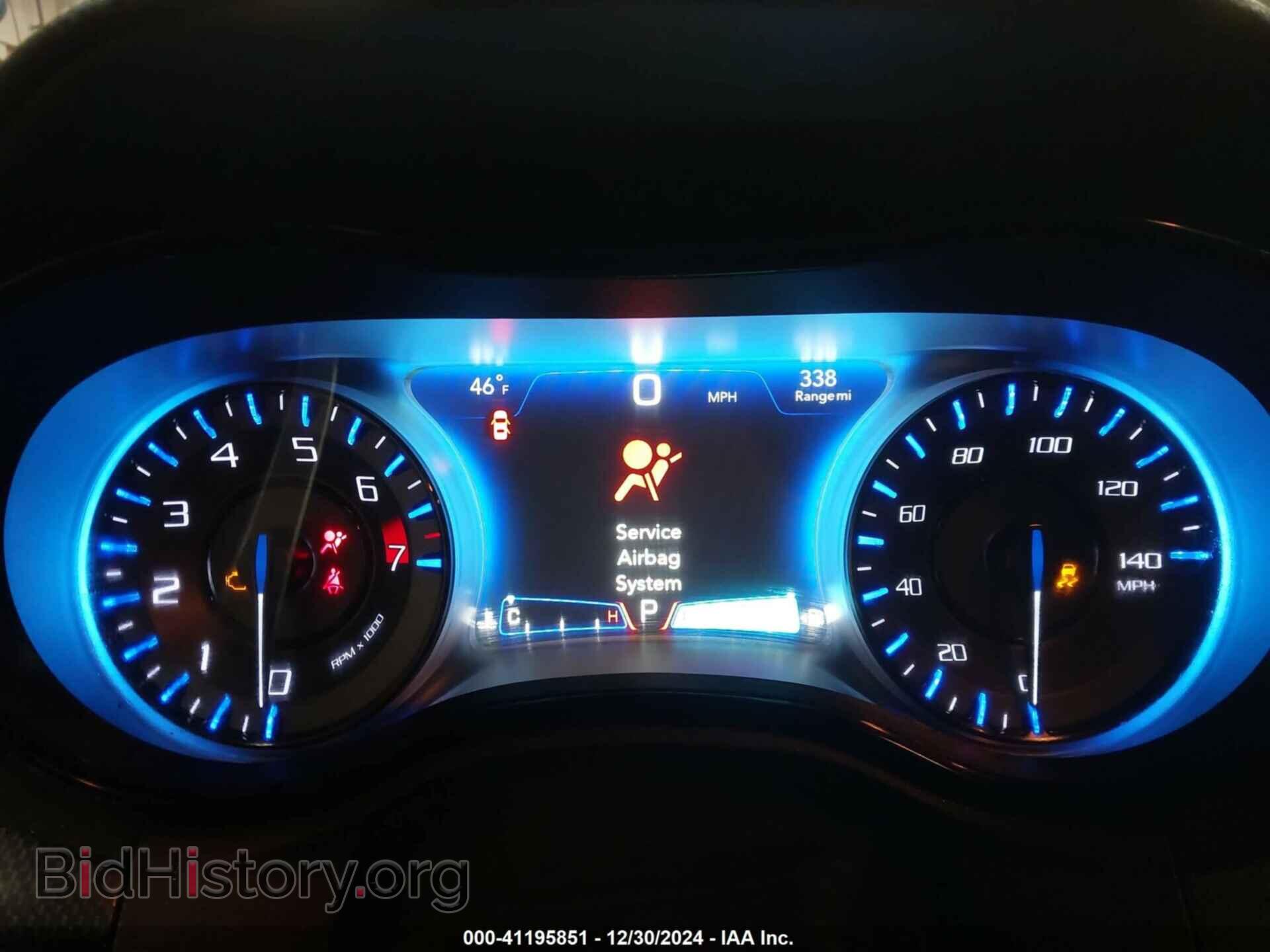 2016 CHRYSLER 300 - VIN: 2C3CCAGG7GH157256 - Photo 7