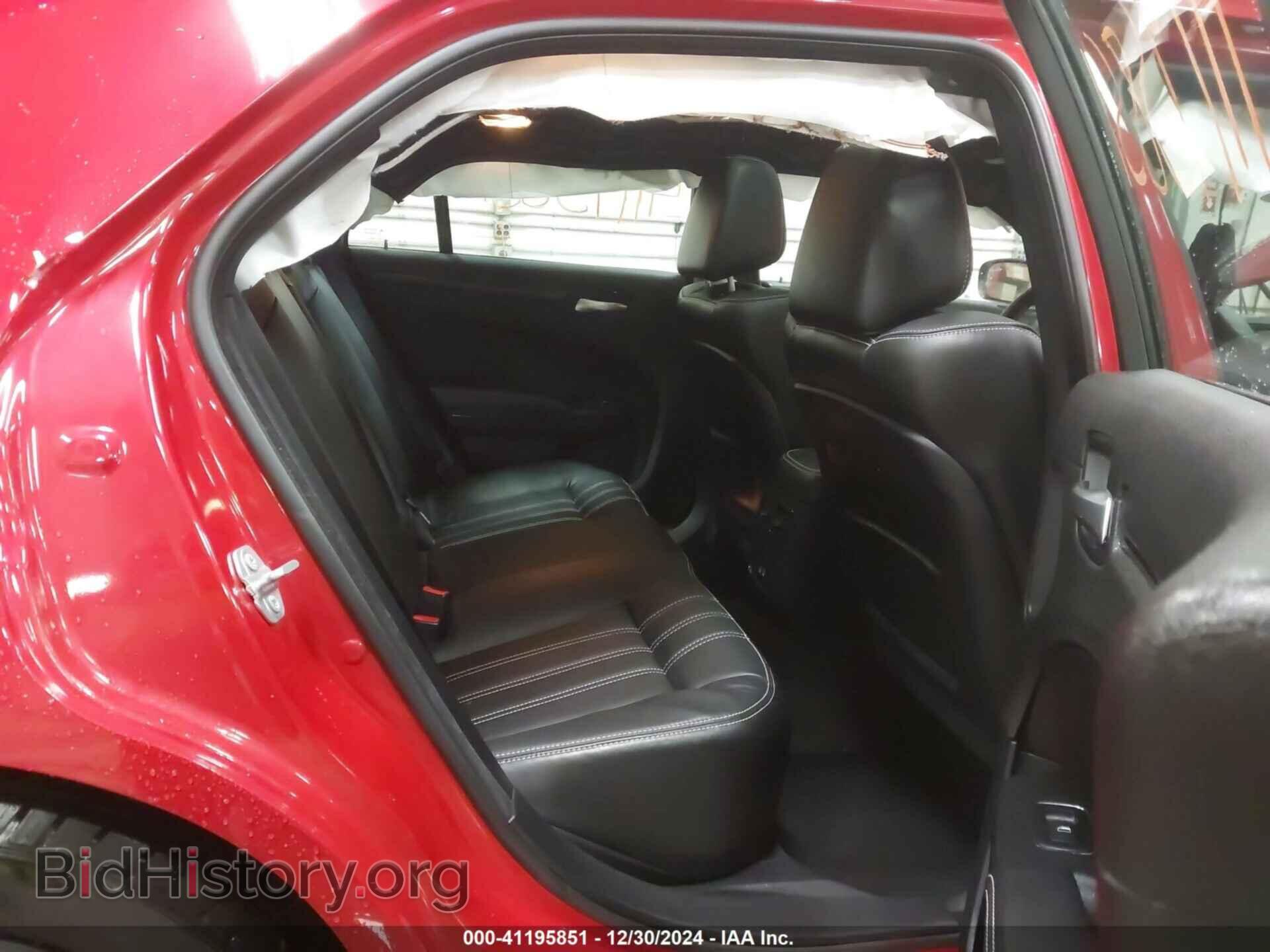 2016 CHRYSLER 300 - VIN: 2C3CCAGG7GH157256 - Photo 8