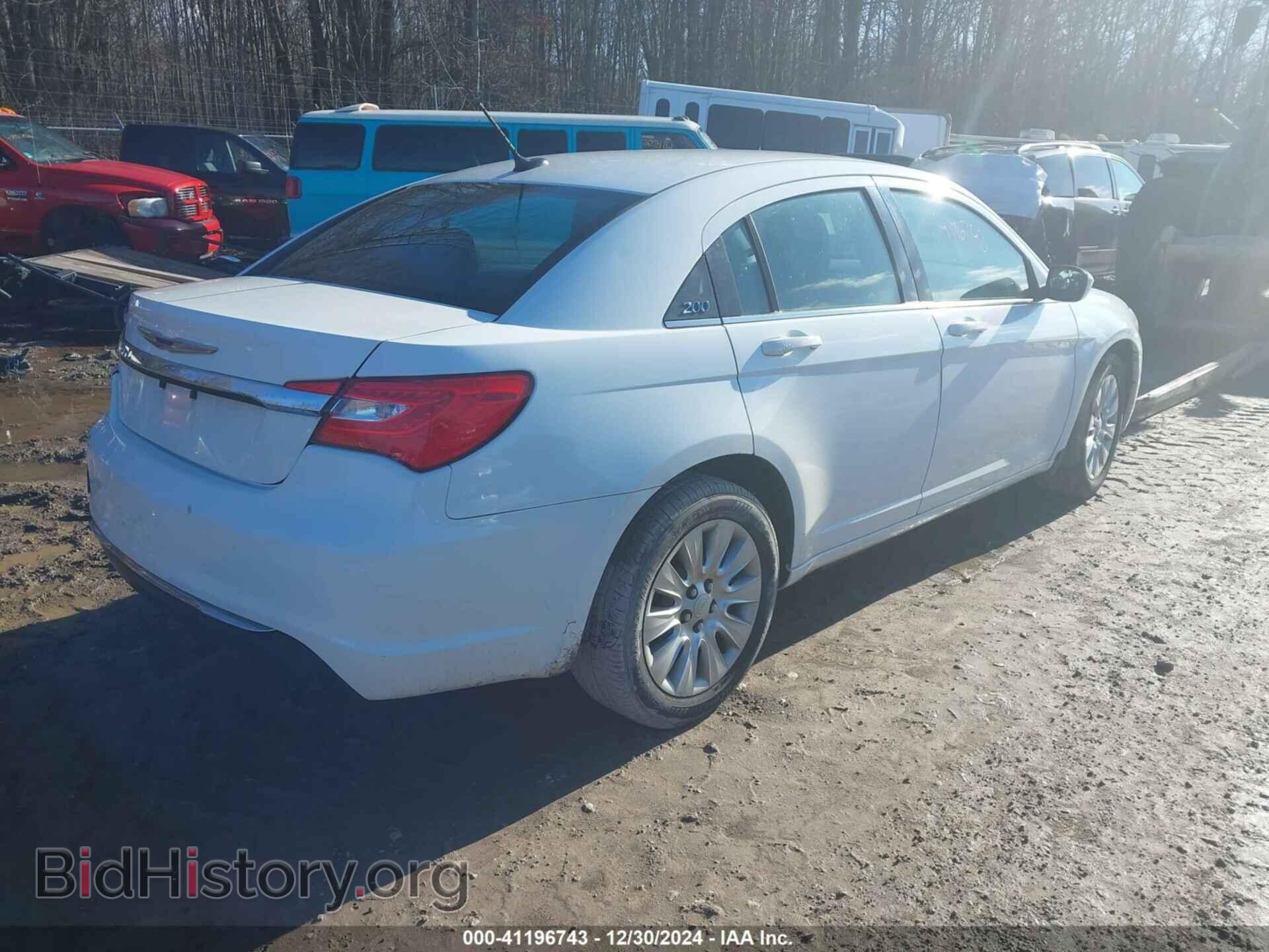 2013 CHRYSLER 200 - VIN: 1C3CCBAB0DN560355 - Фото 4