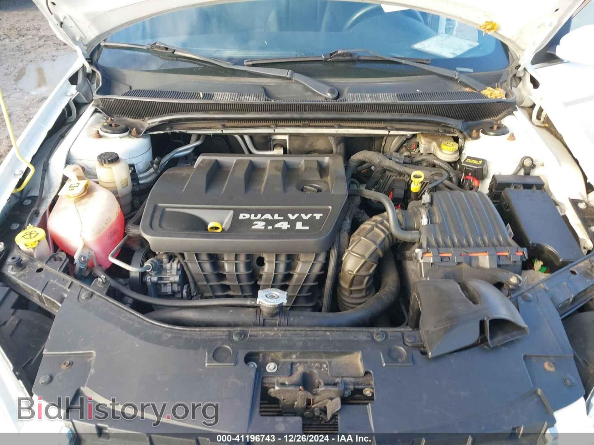 2013 CHRYSLER 200 - VIN: 1C3CCBAB0DN560355 - Фото 10