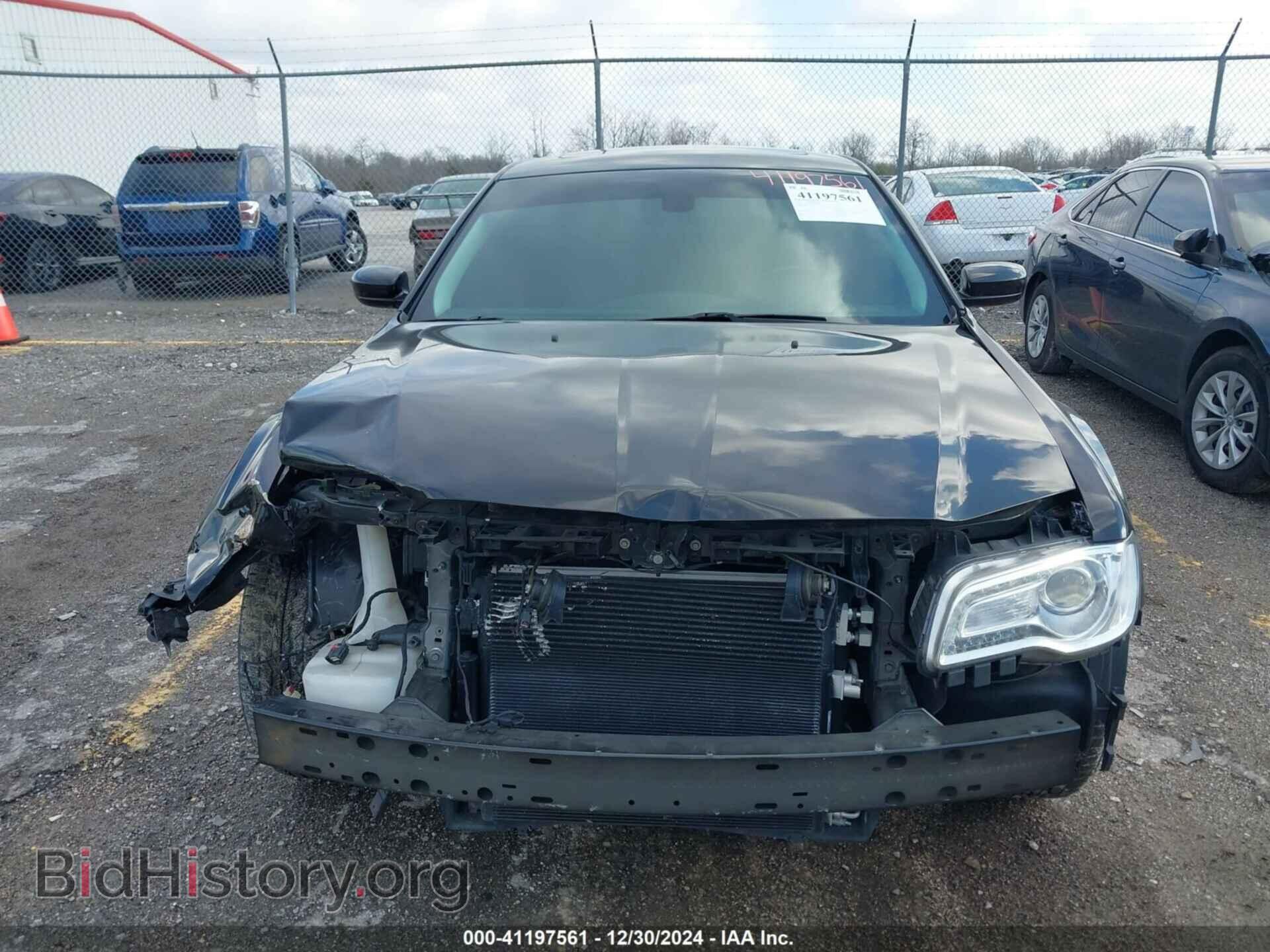 2017 CHRYSLER 300 - VIN: 2C3CCAAG7HH599738 - Фото 12