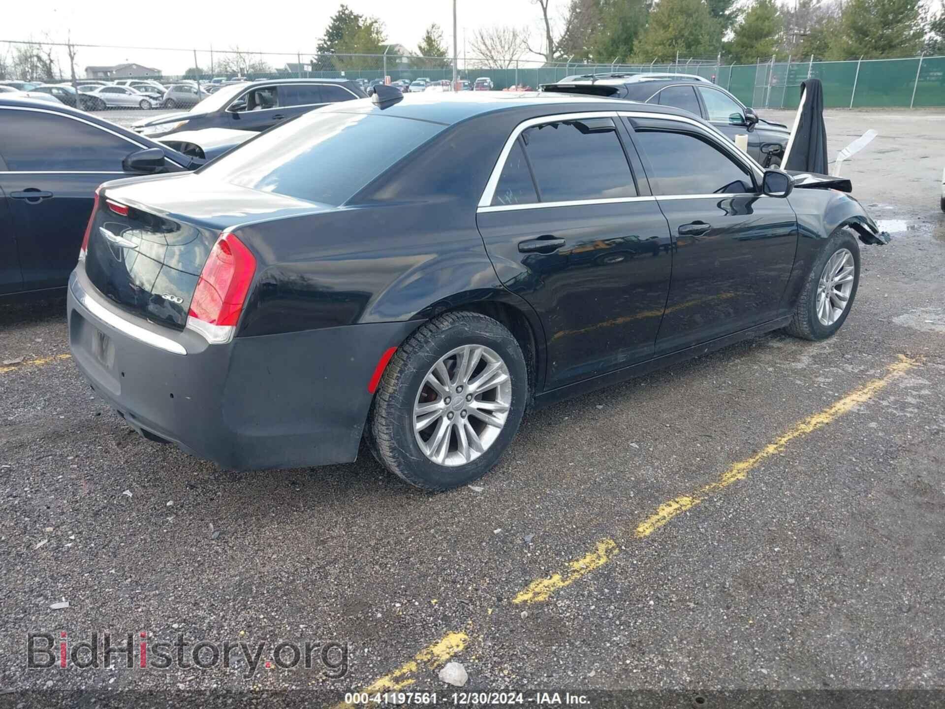 2017 CHRYSLER 300 - VIN: 2C3CCAAG7HH599738 - Фото 4