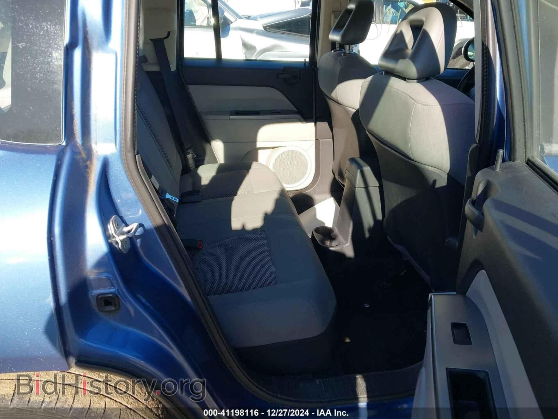 2007 JEEP COMPASS - VIN: 1J8FT47WX7D390166 - Фото 8