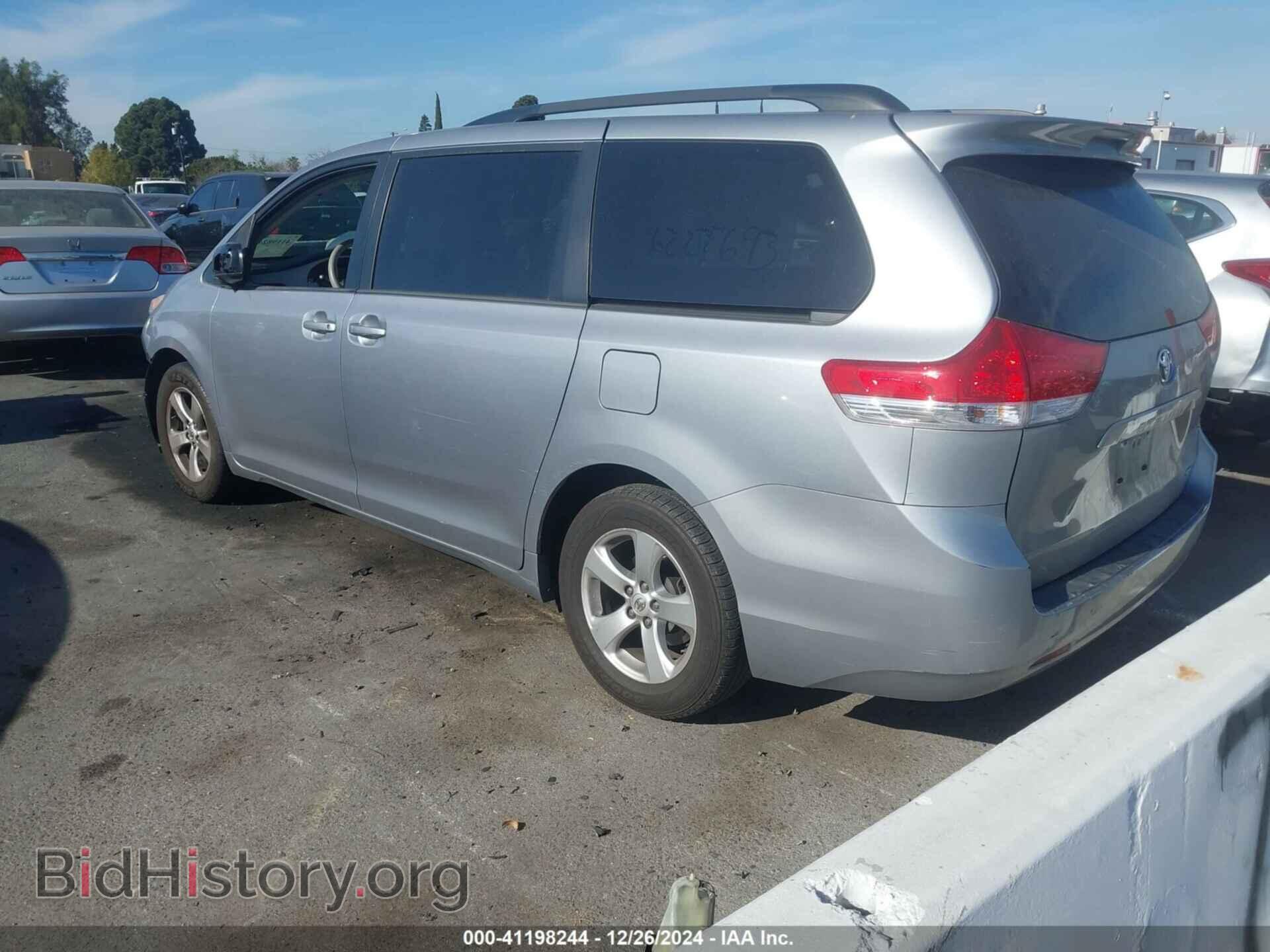 2013 TOYOTA SIENNA - VIN: 5TDKK3DC8DS348334 - Фото 3
