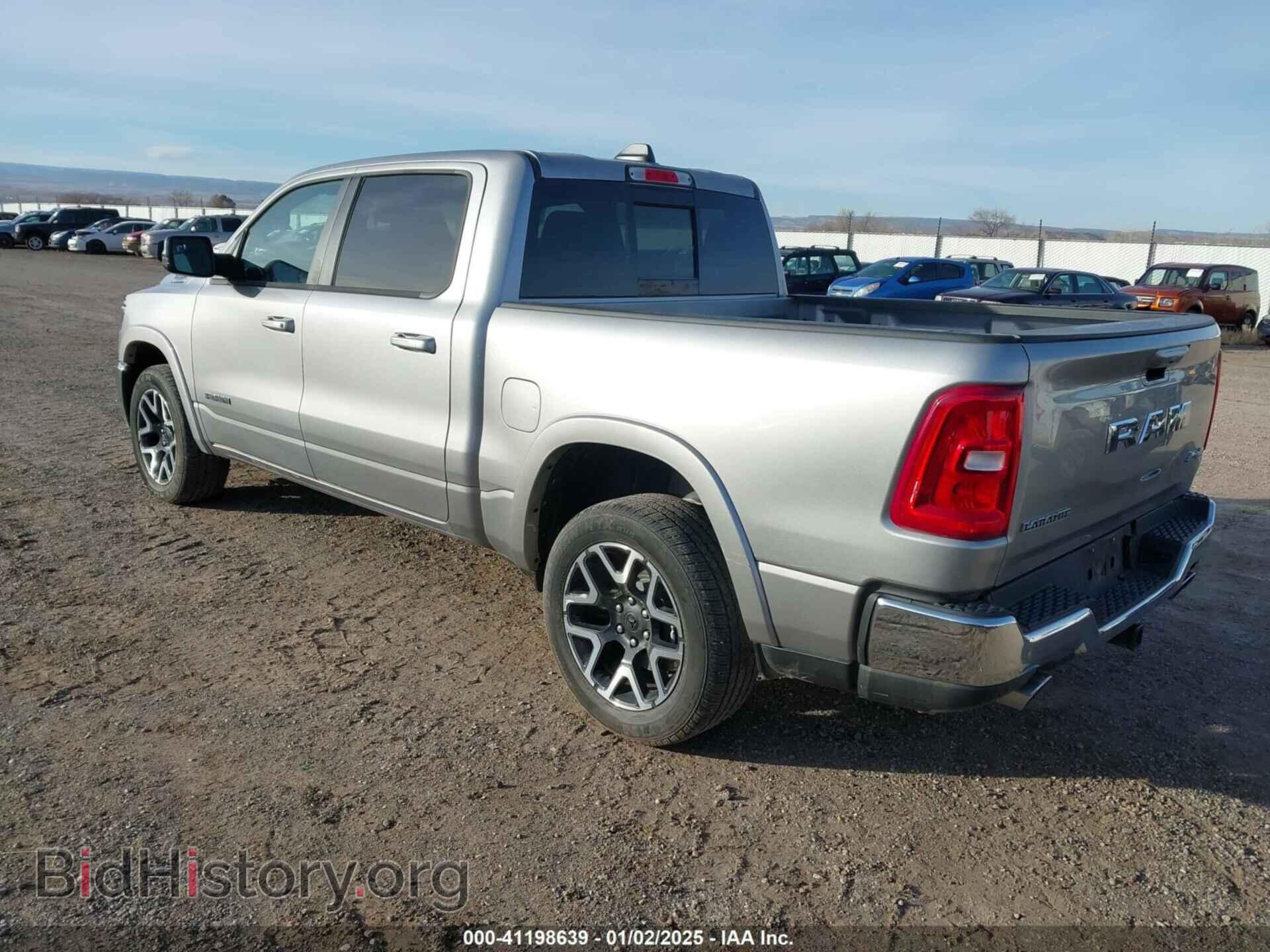2025 RAM 1500 - VIN: 1C6SRFJP7SN562214 - Фото 3