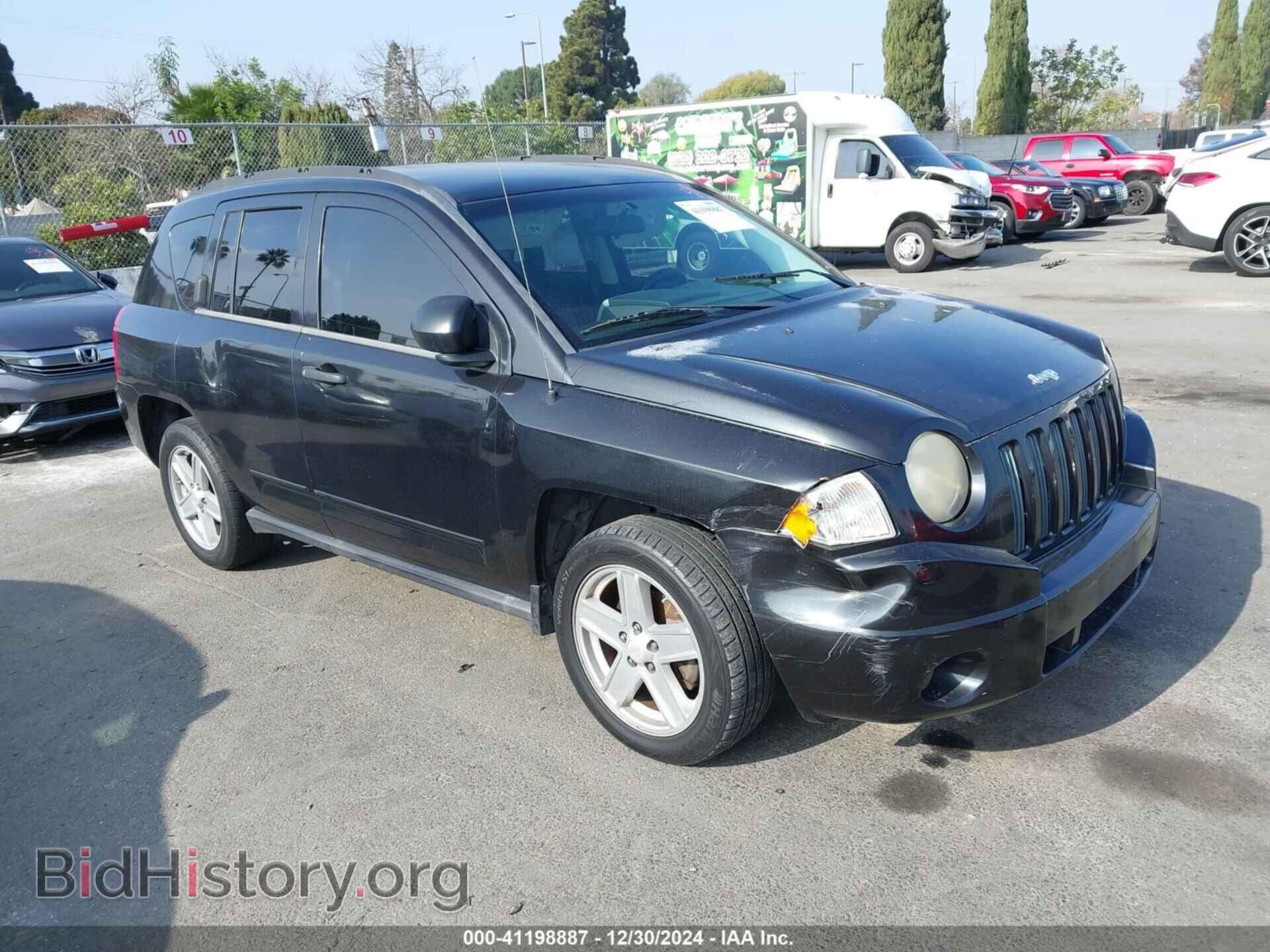 Фотография 1J8FT47028D714790 - JEEP COMPASS 2008