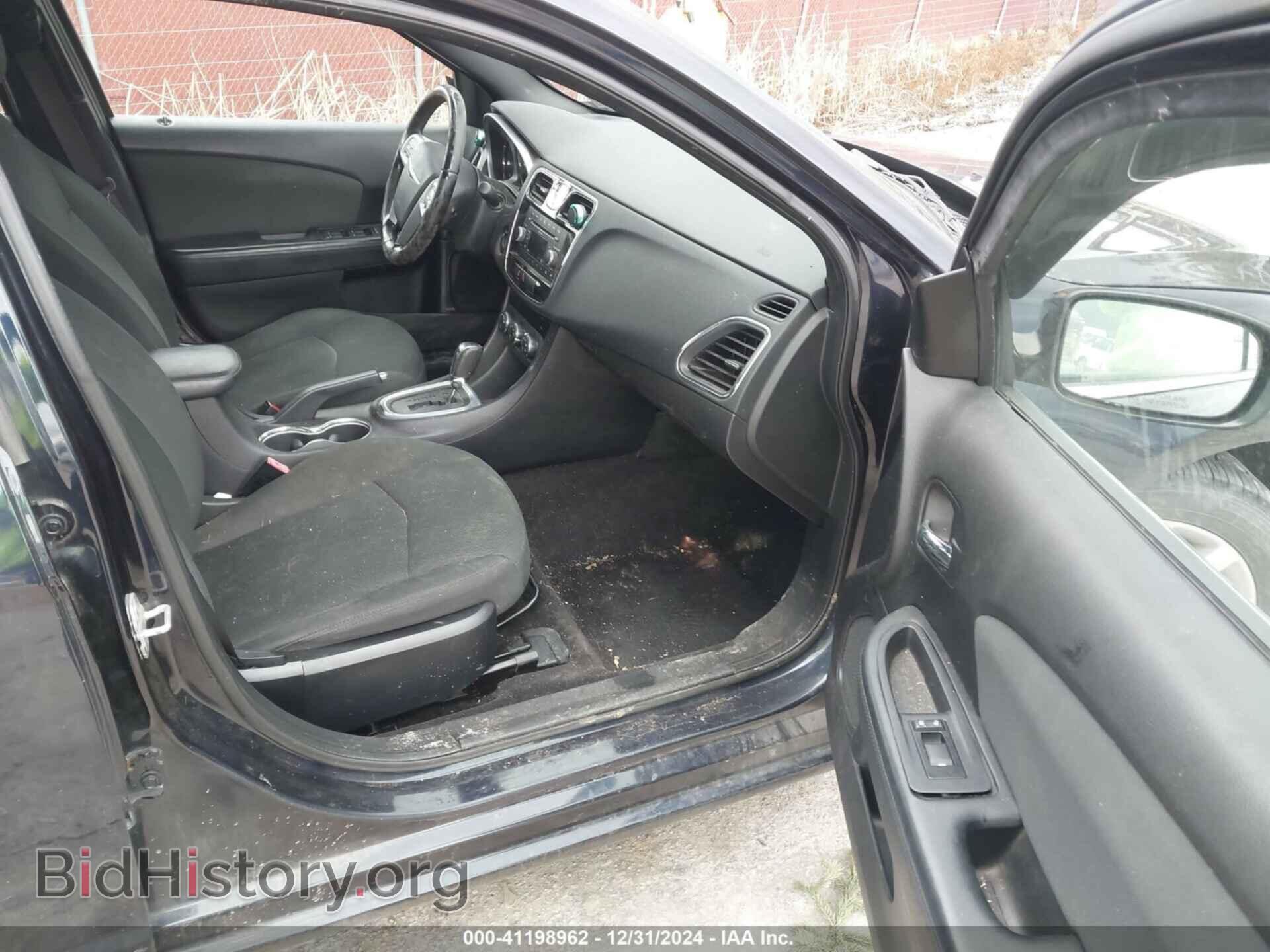 2011 CHRYSLER 200 - VIN: 1C3BC1FB9BN570541 - Фото 5