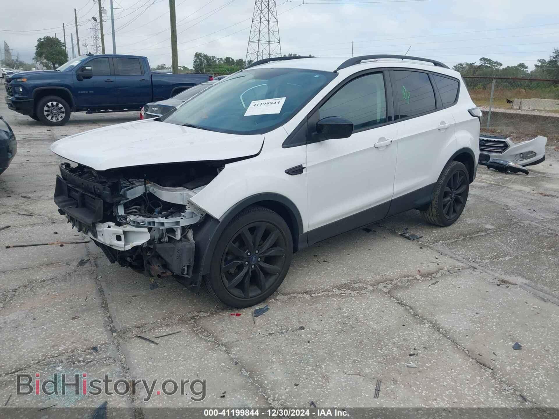 2017 FORD ESCAPE - VIN: 1FMCU0GD3HUC62489 - Фото 2