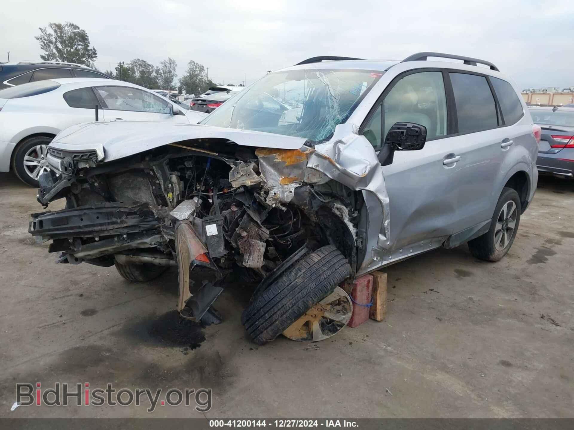 2017 SUBARU FORESTER - VIN: JF2SJAEC7HH412915 - Фото 2