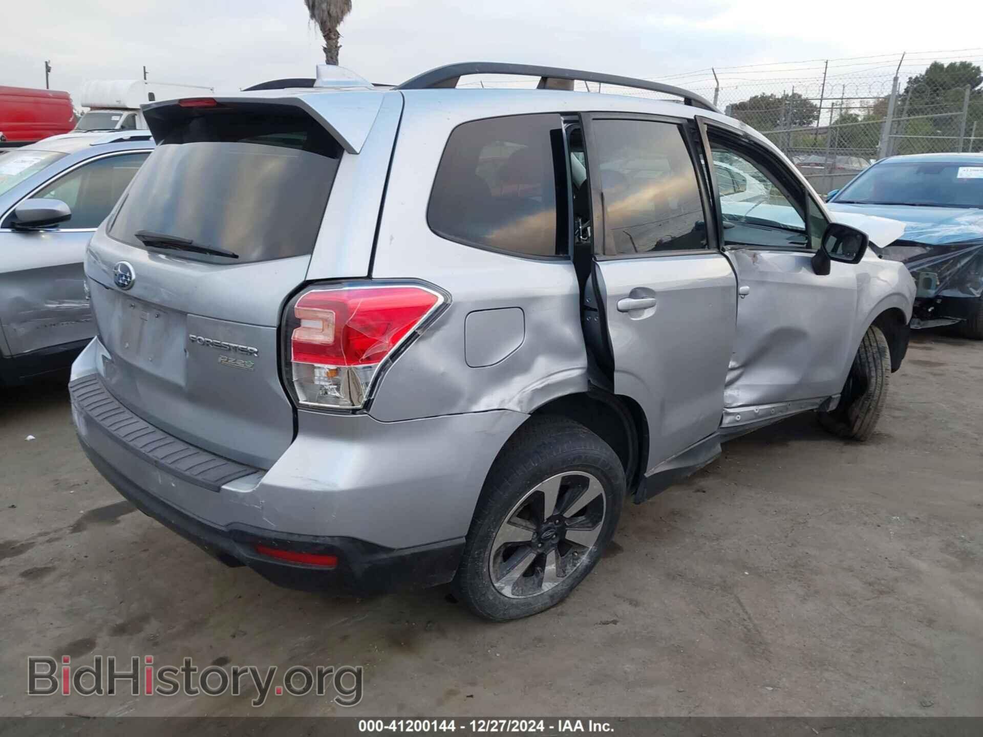 2017 SUBARU FORESTER - VIN: JF2SJAEC7HH412915 - Фото 4