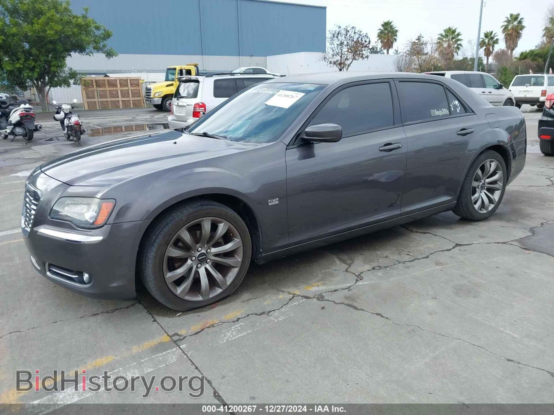 2014 CHRYSLER 300 - VIN: 2C3CCABG4EH221922 - Фото 2