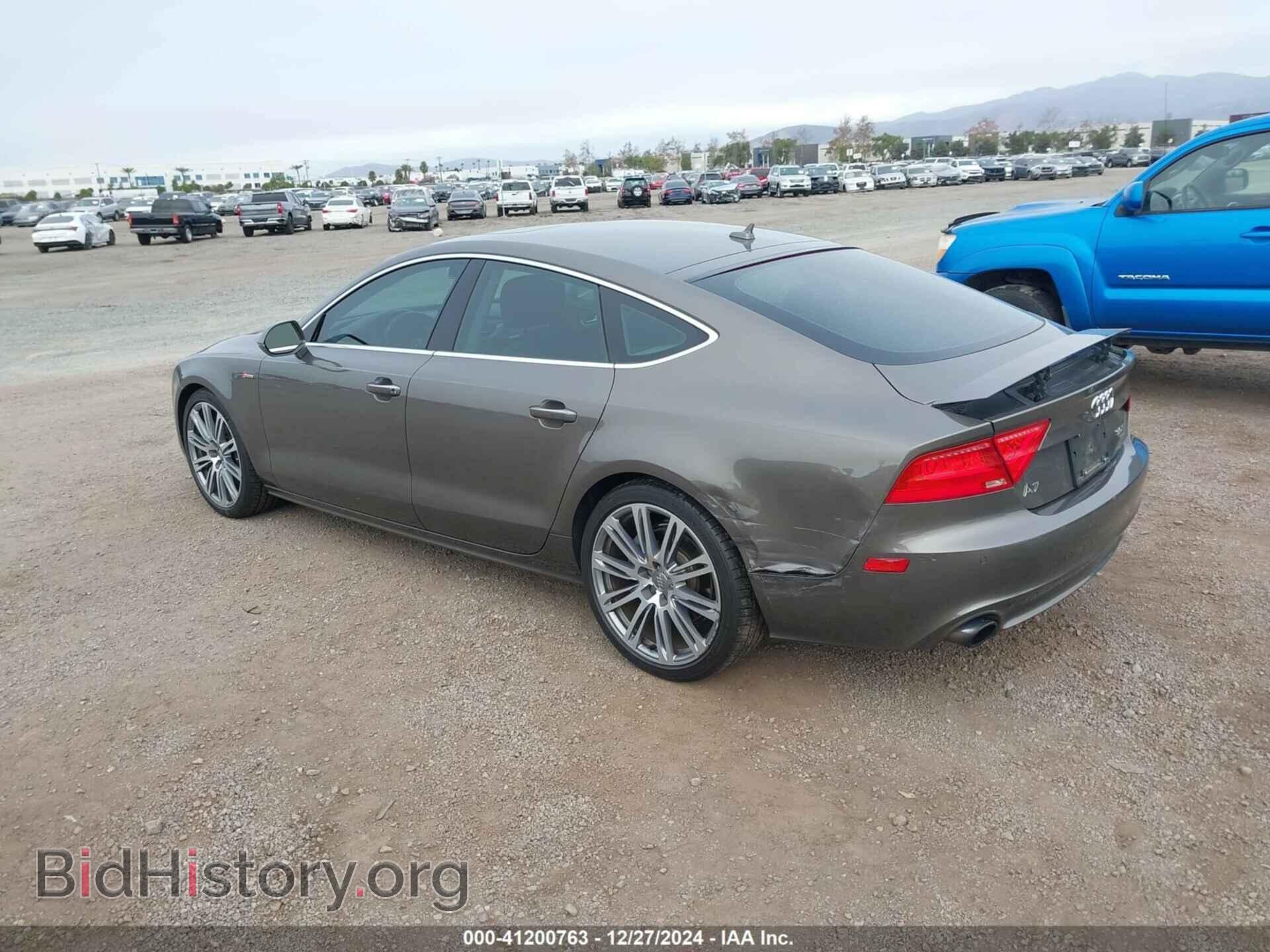 2013 AUDI A7 - VIN: WAUYGAFC0DN084476 - Фото 3