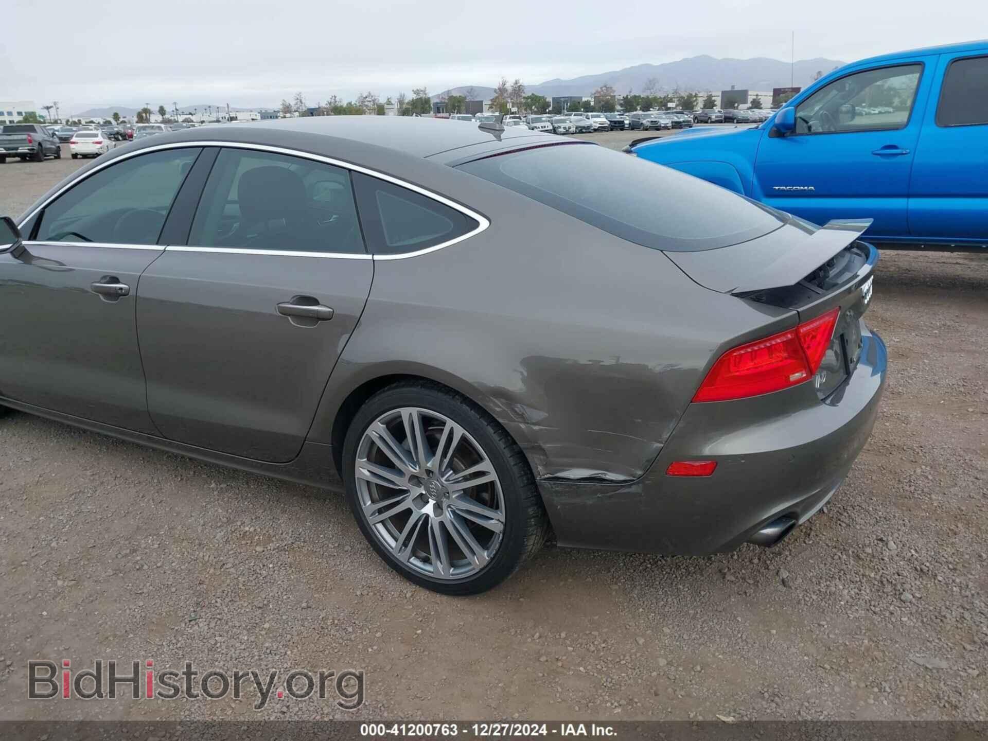2013 AUDI A7 - VIN: WAUYGAFC0DN084476 - Фото 6
