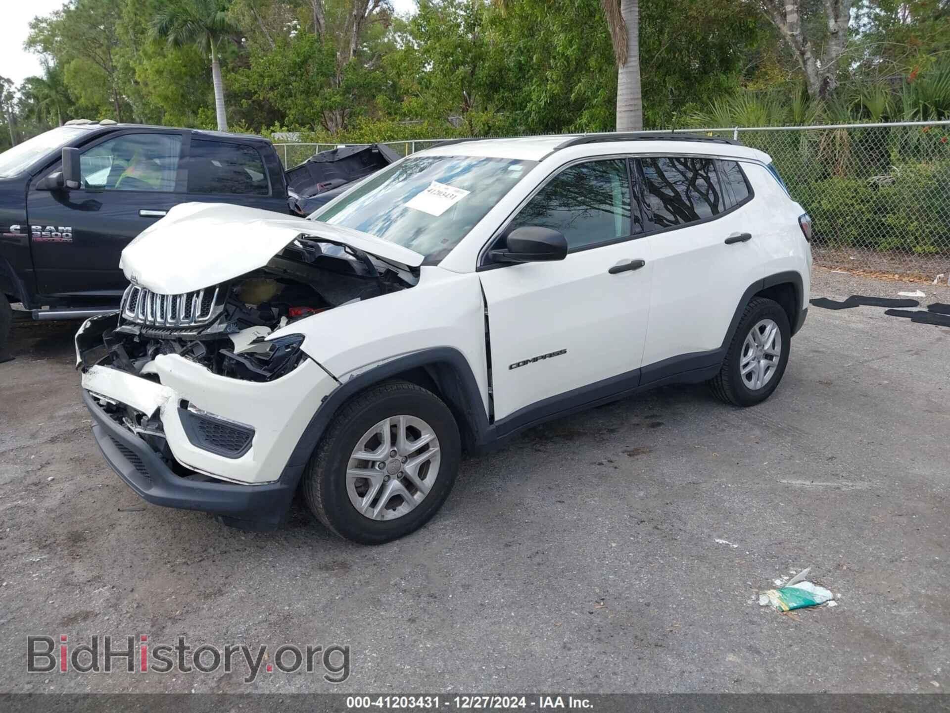 2019 JEEP COMPASS - VIN: 3C4NJCAB2KT614137 - Фото 2