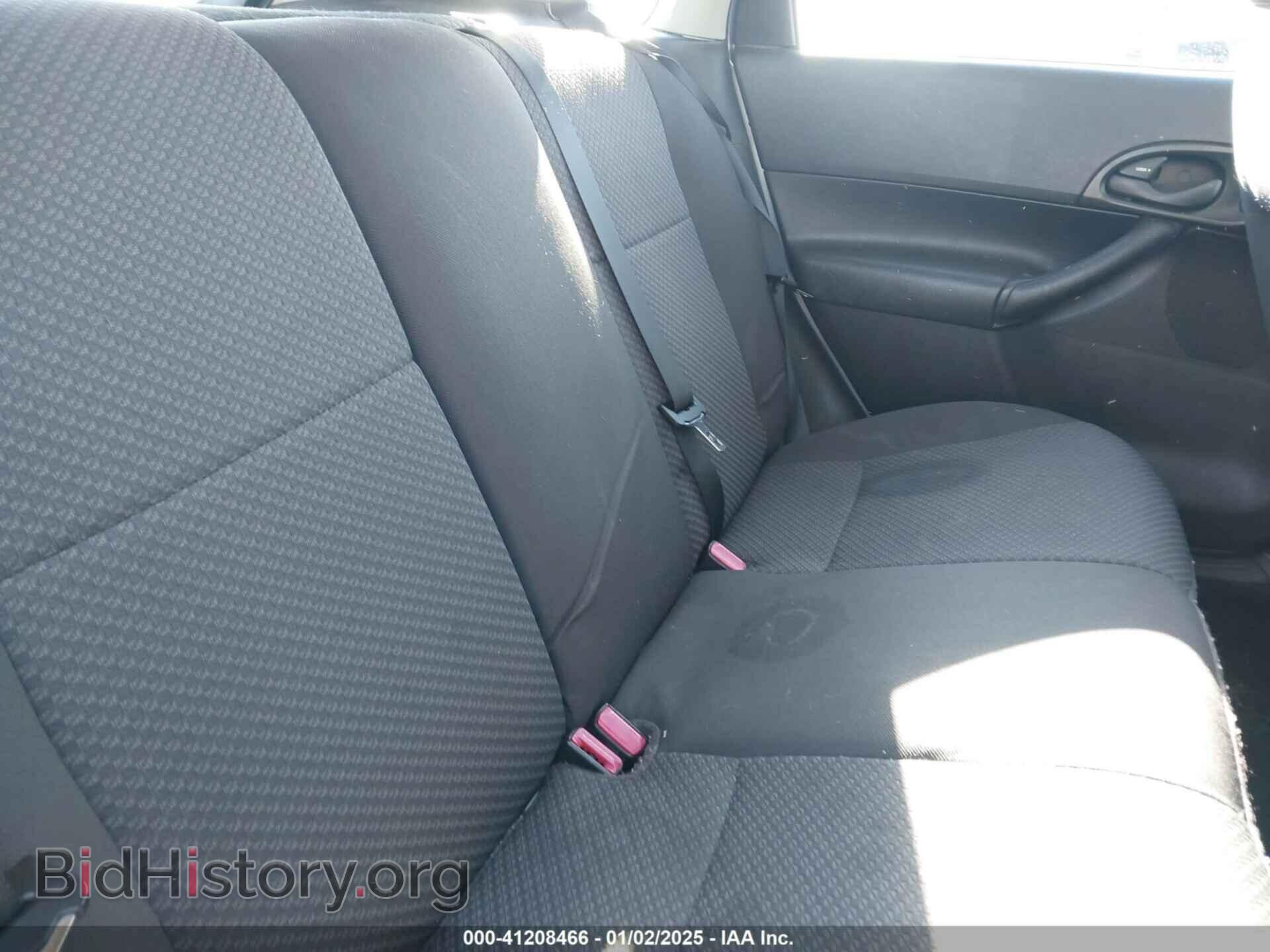2005 FORD FOCUS - VIN: 3FAFP37N45R128912 - Фото 8