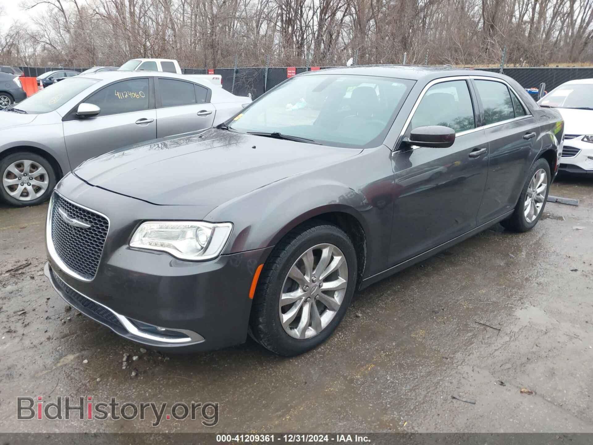 2016 CHRYSLER 300 - VIN: 2C3CCARG1GH321338 - Фото 2