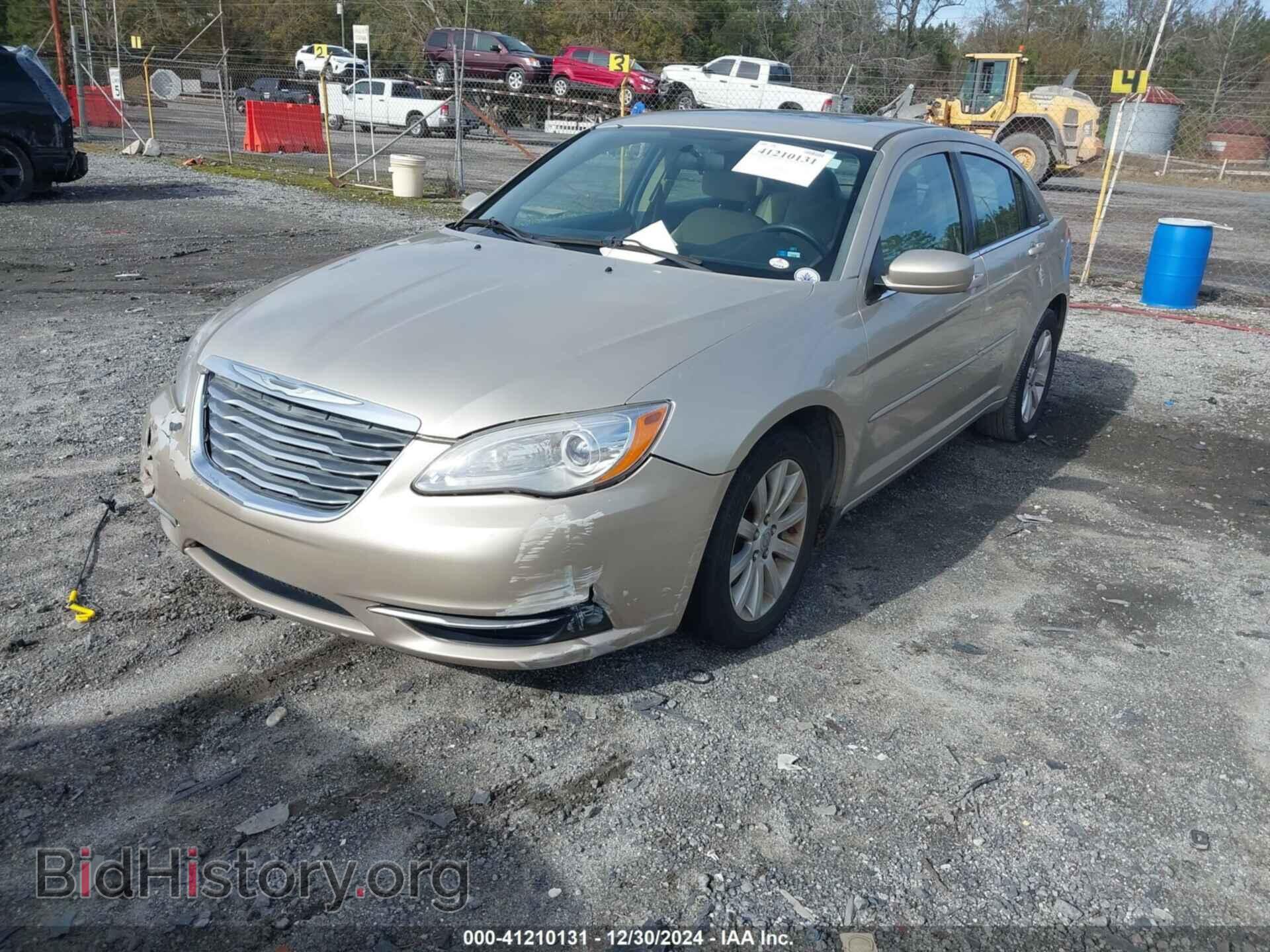 2013 CHRYSLER 200 - VIN: 1C3CCBBG6DN703853 - Фото 2
